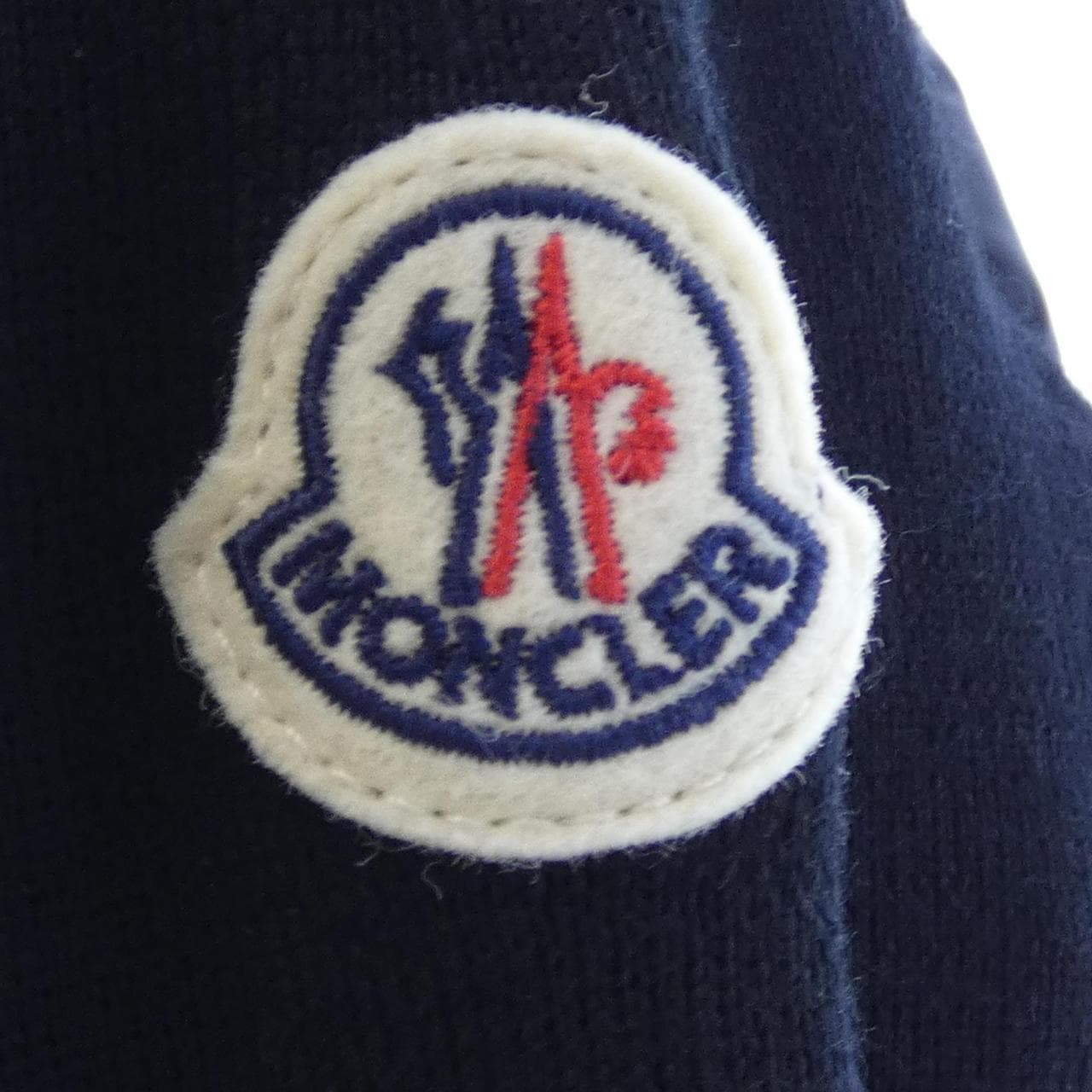 【新品】モンクレール MONCLER K20939B00023 ダウンジャケット