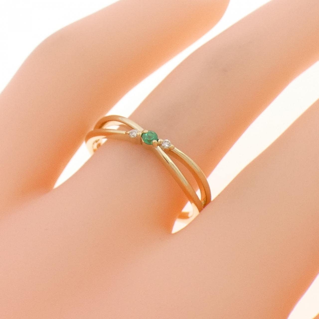 4゜C エメラルド リング