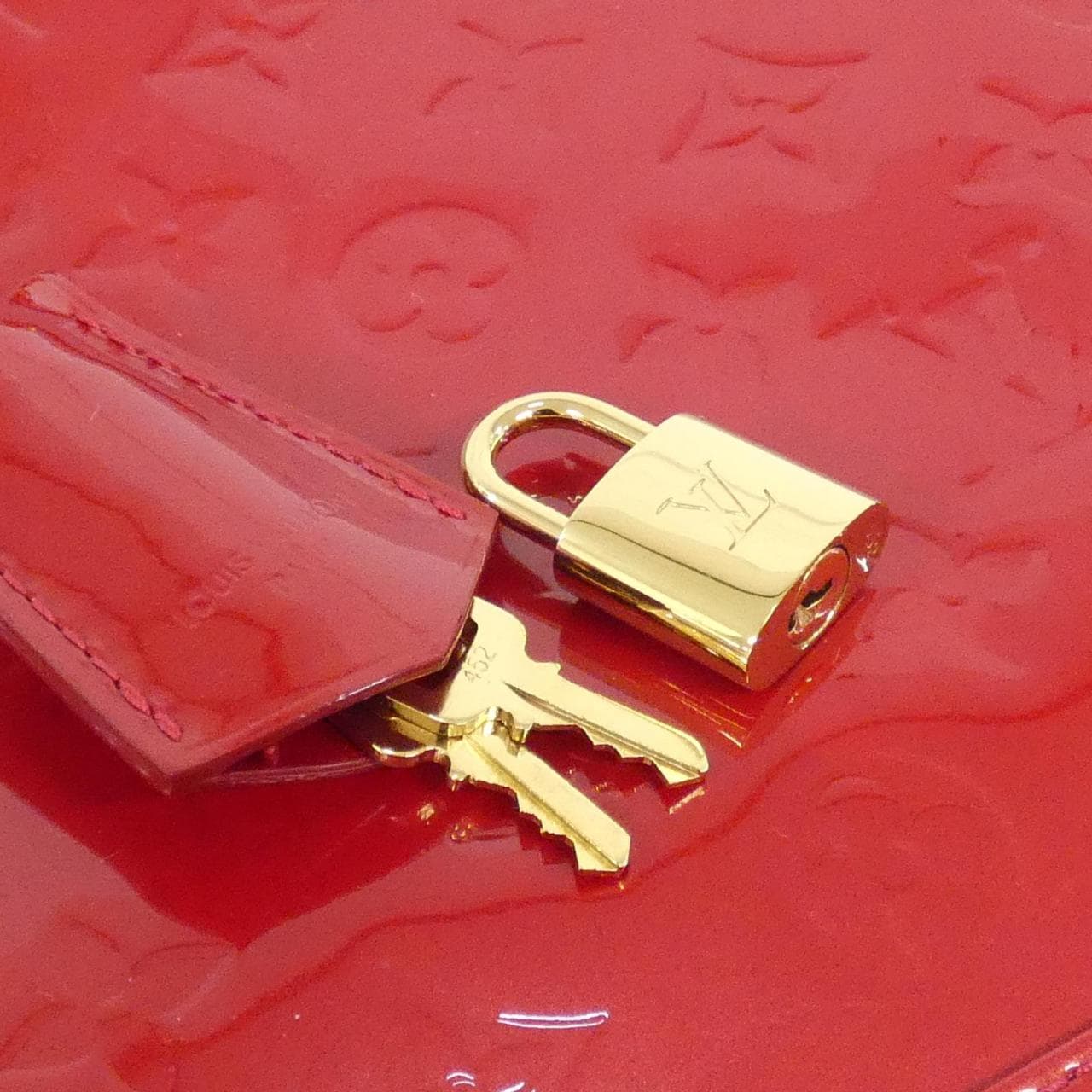 ルイヴィトン ヴェルニ アルマ PM M90096 バッグ