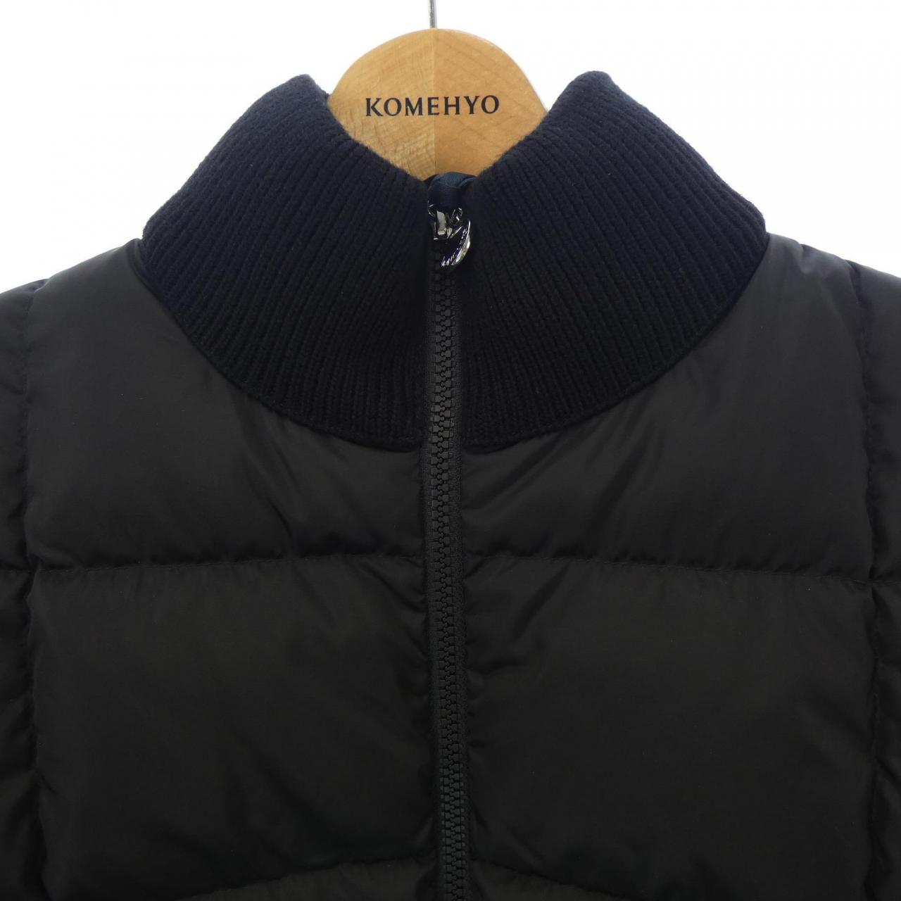 【新品】モンクレール MONCLER ダウンジャケット