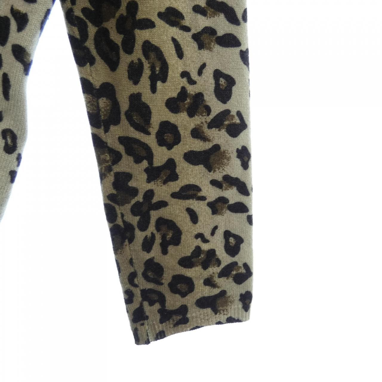アリュード ALLUDE ニット