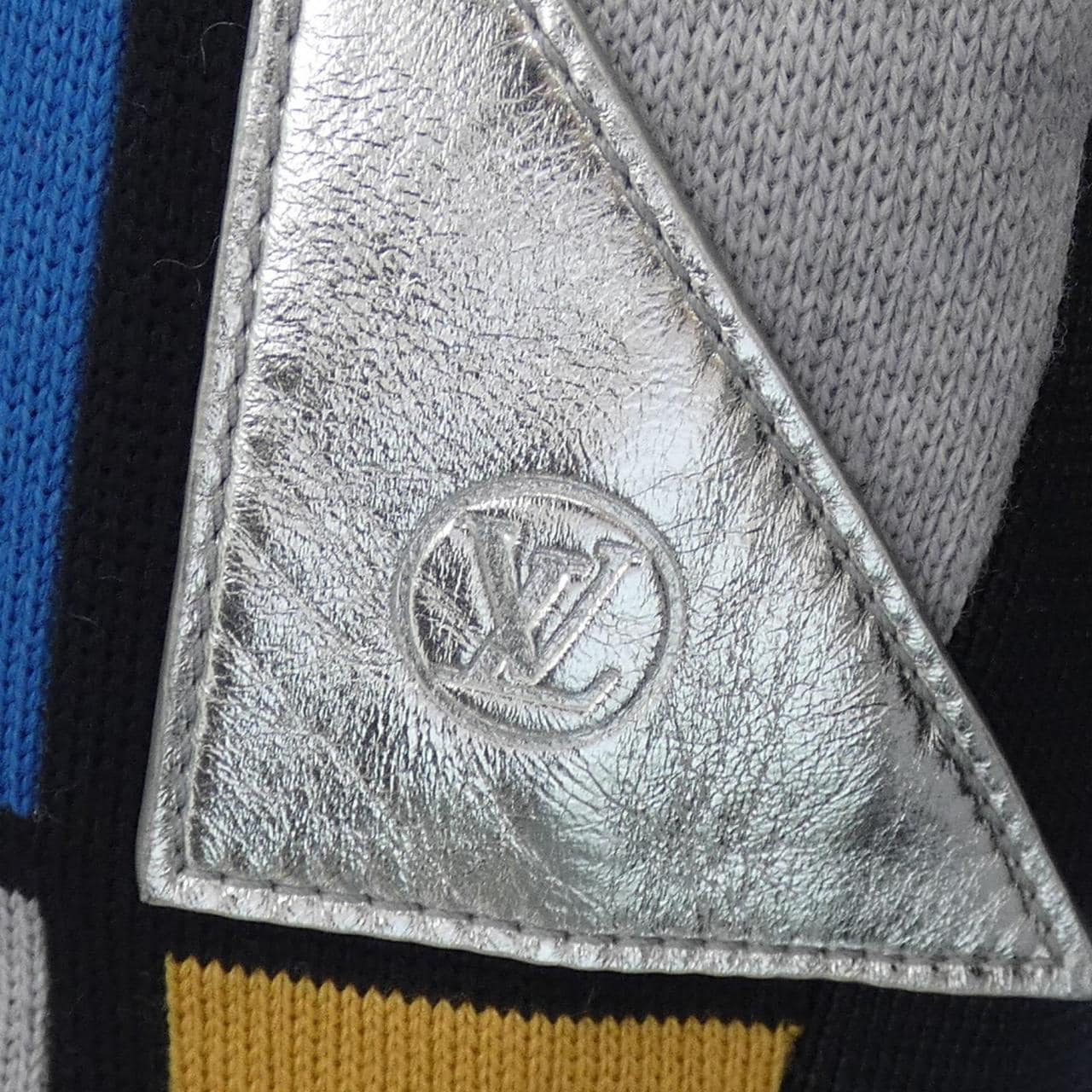 ルイヴィトン LOUIS VUITTON FHKL86RZE ニット