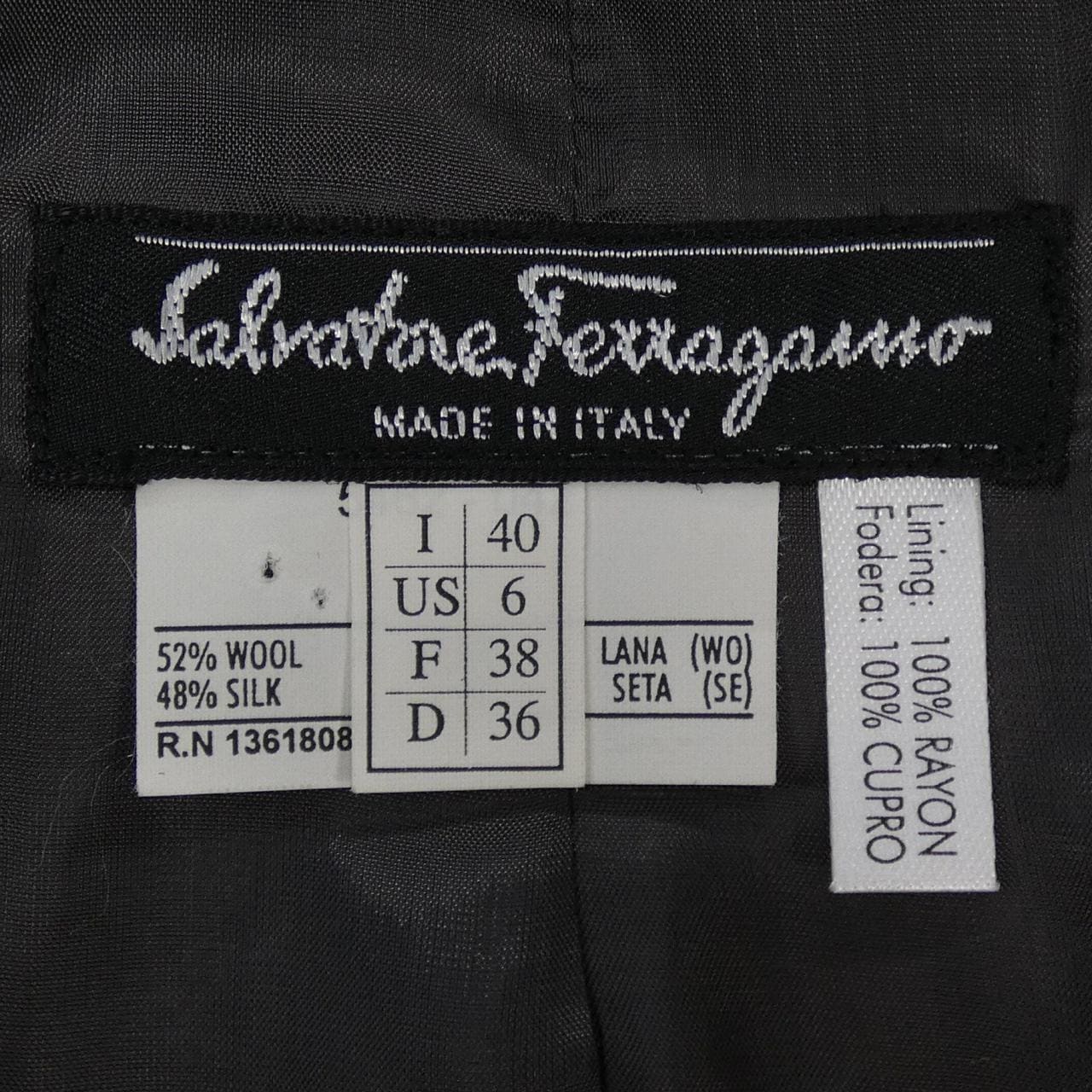 【ヴィンテージ】サルヴァトーレフェラガモ SALVATORE FERRAGAMO スーツ