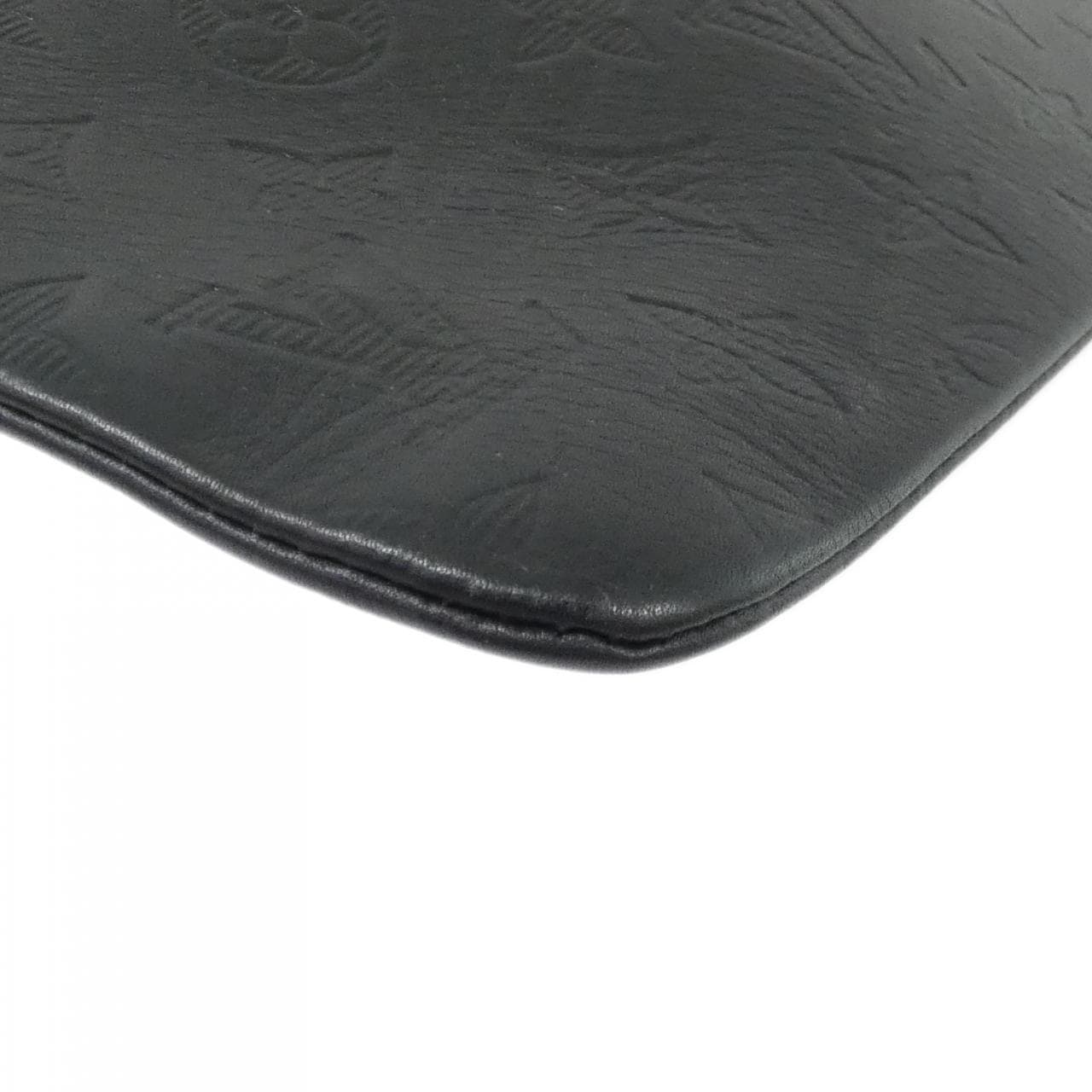 ルイヴィトン モノグラム シャドウ ポシェット ディスカバリー M62903 バッグ