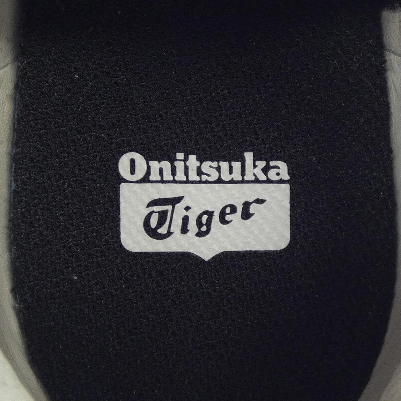 オニツカ タイガー ONITSUKA TIGER 1183B400 スニーカー