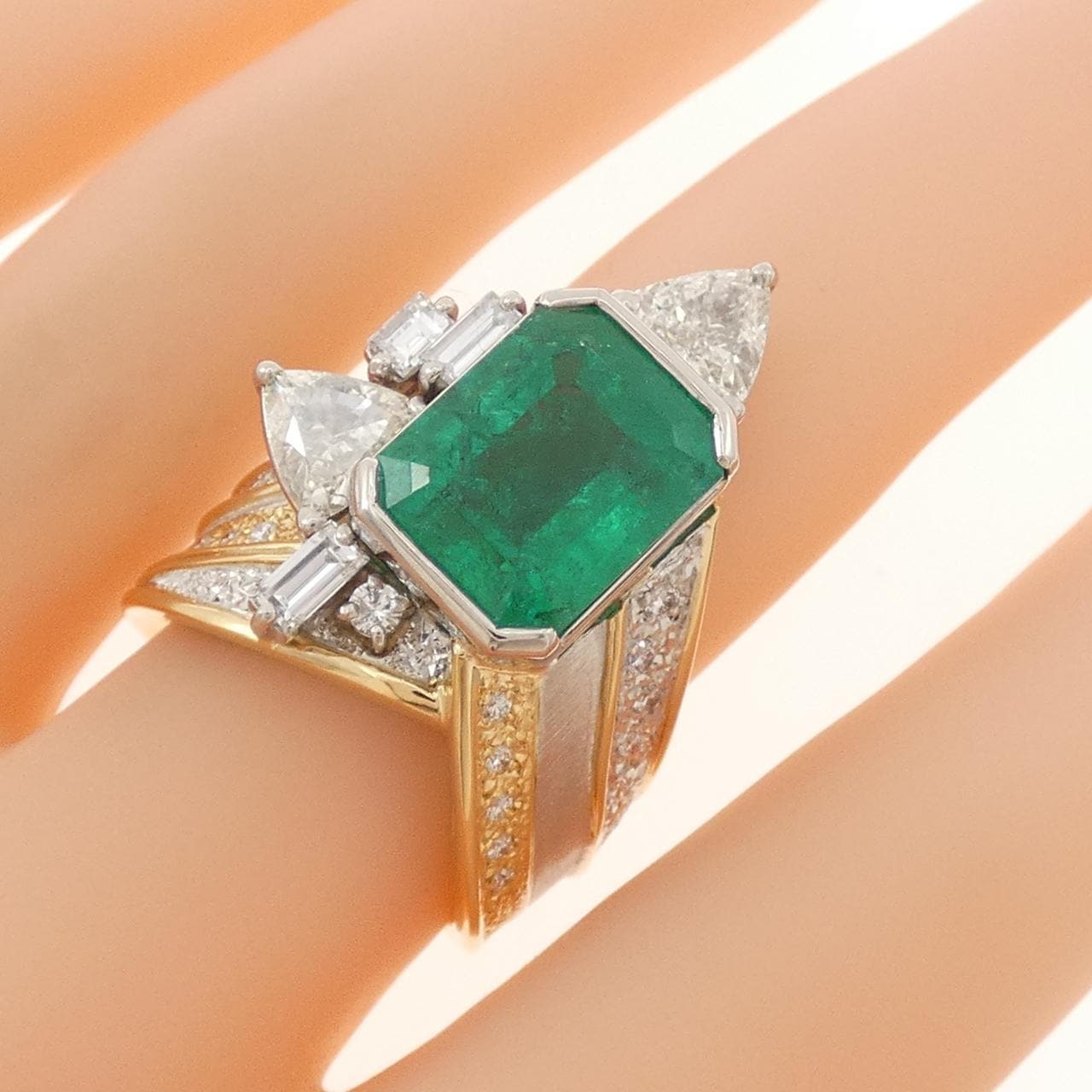 石川暢子 エメラルド リング 5.98CT