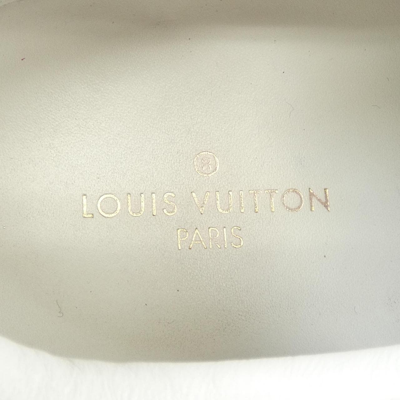 ルイヴィトン LOUIS VUITTON スニーカー