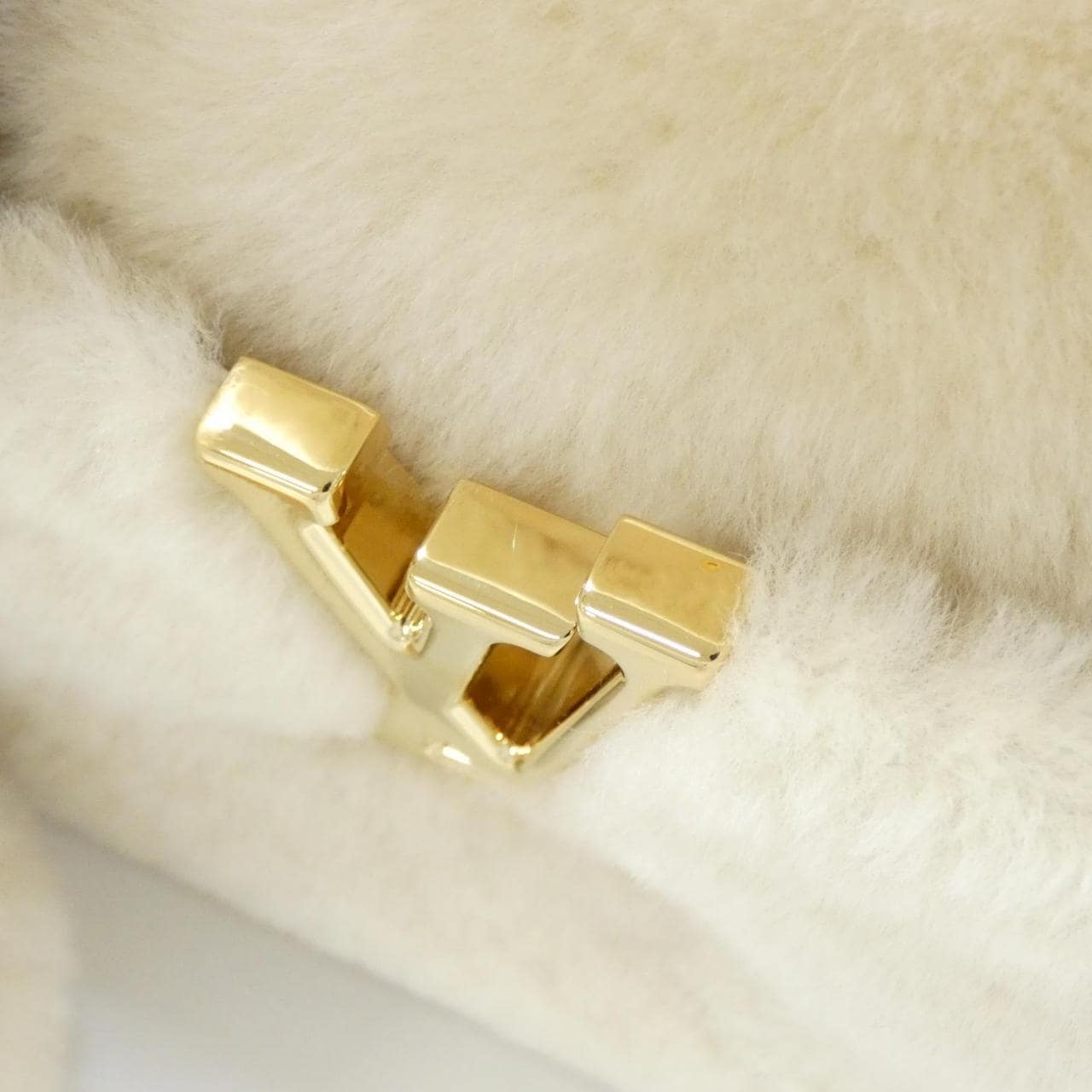 ルイヴィトン コージーグラム(LV SKI) カプシーヌ MINI M26324 バッグ