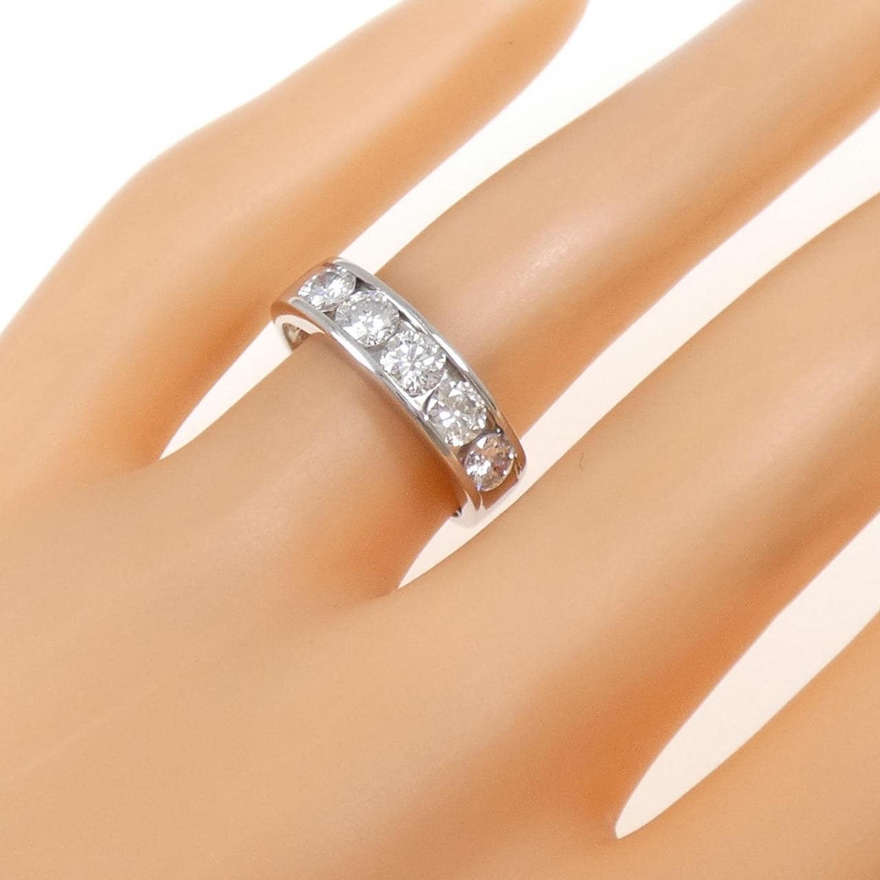 PT900 ダイヤモンド リング 1.00CT