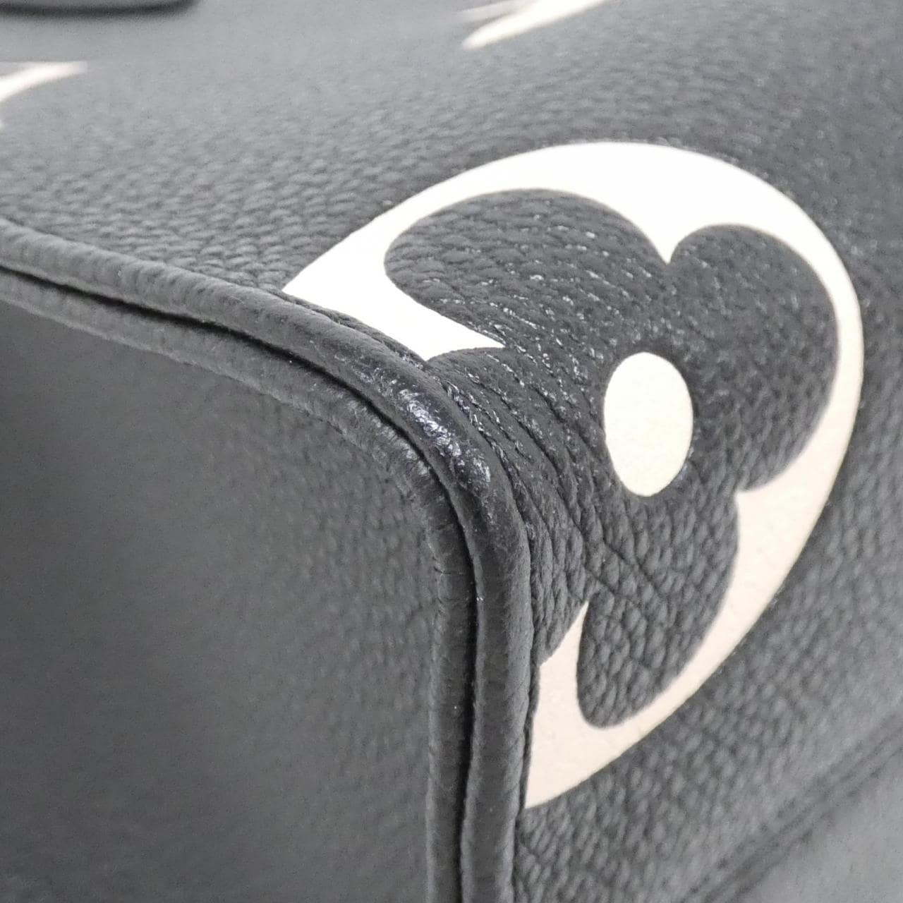 ルイヴィトン バイカラー モノグラム アンプラント オンザゴー PM M45659 バッグ