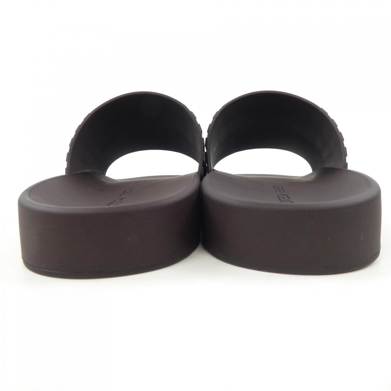 ボッテガヴェネタ BOTTEGA VENETA 690105　V1060　2113 サンダル