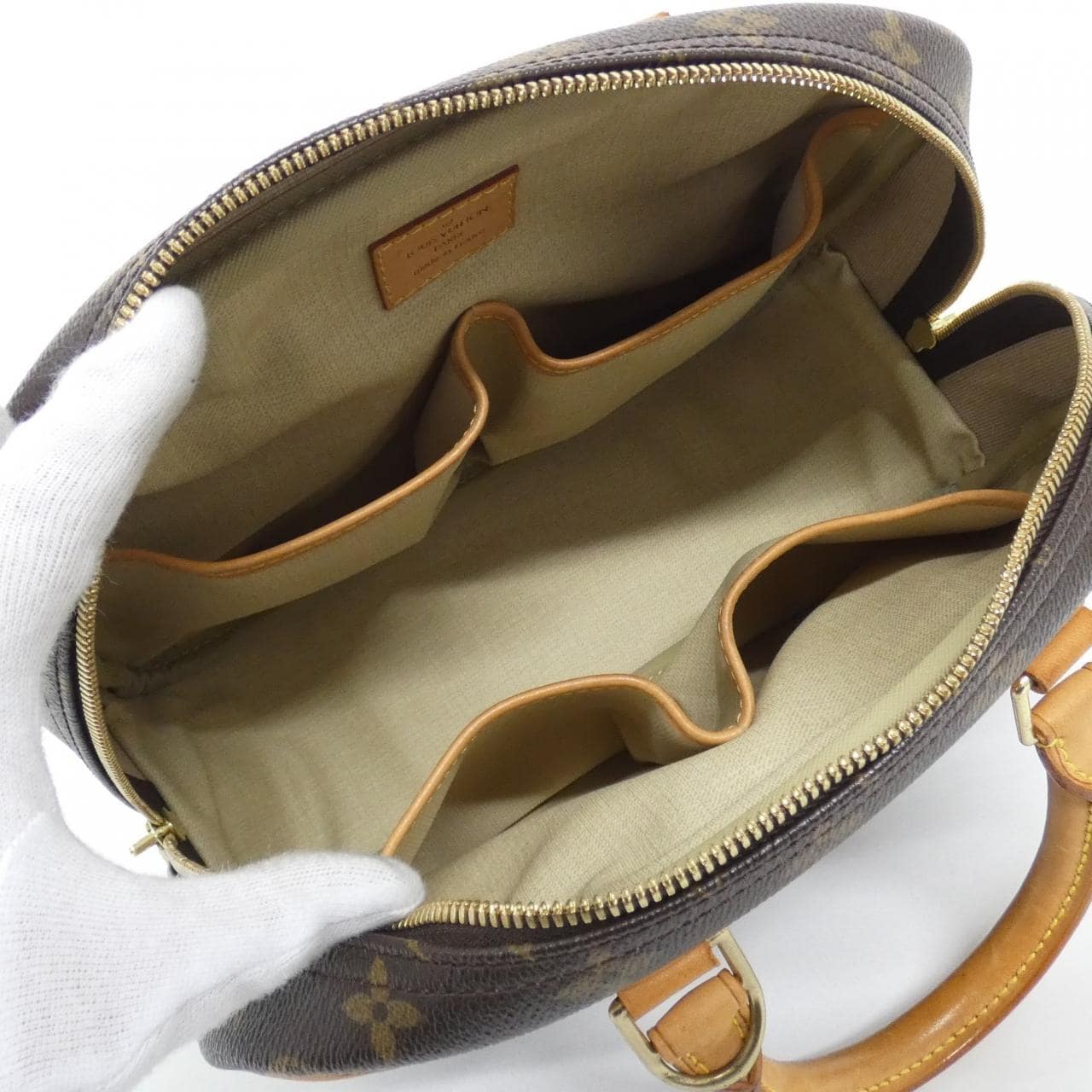 ルイヴィトン モノグラム トゥルーヴィル M42228 バッグ