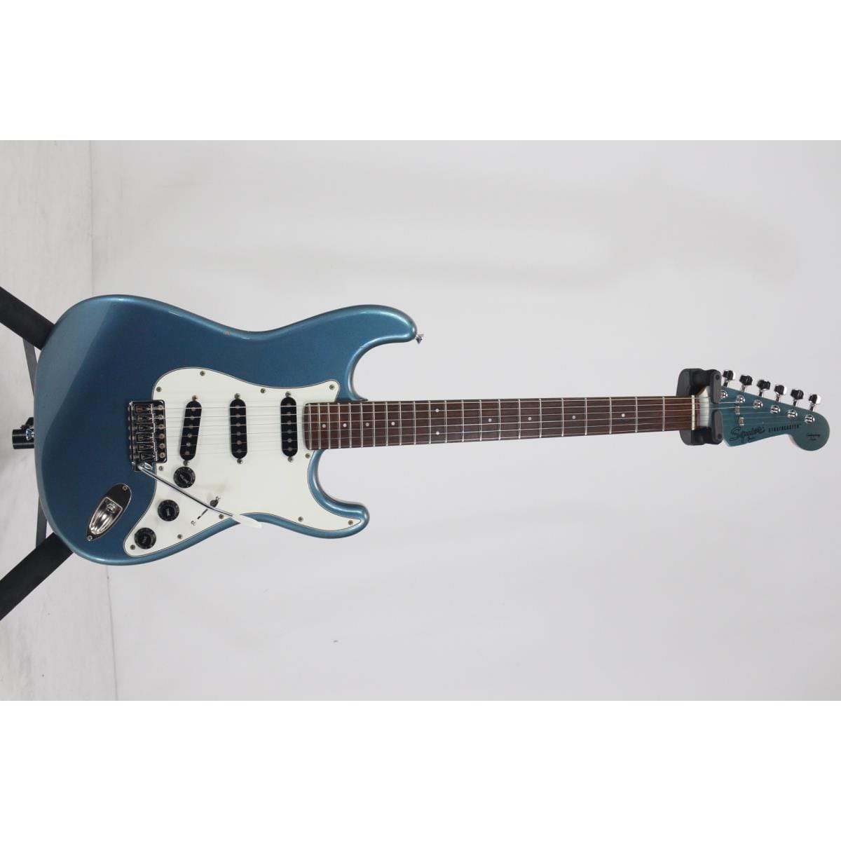 SQUIER ST551