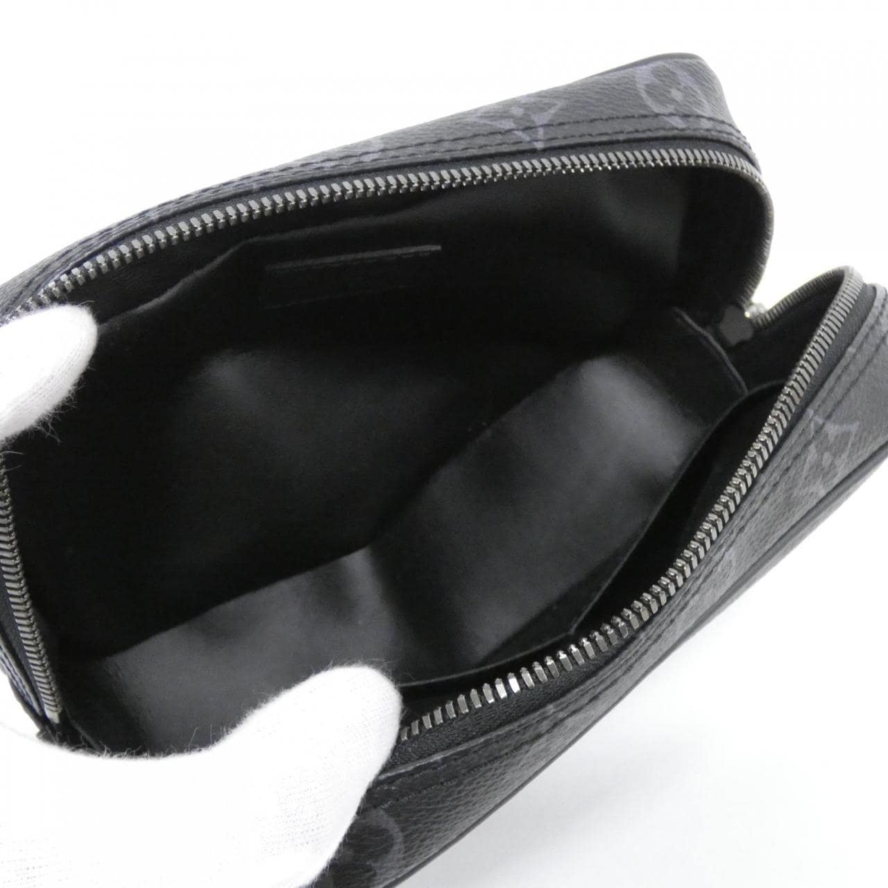 ルイヴィトン モノグラム エクリプス トゥルース トワレ PM M46577 ポーチ