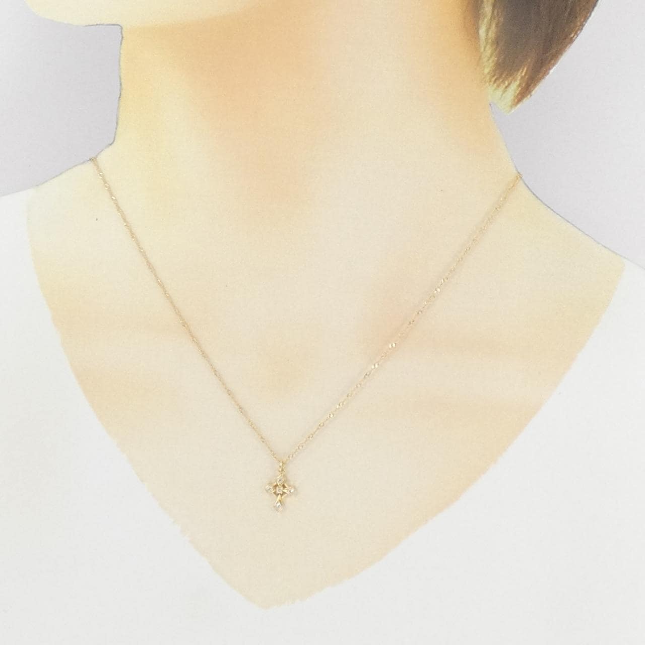 4゜C クロス ダイヤモンド ネックレス