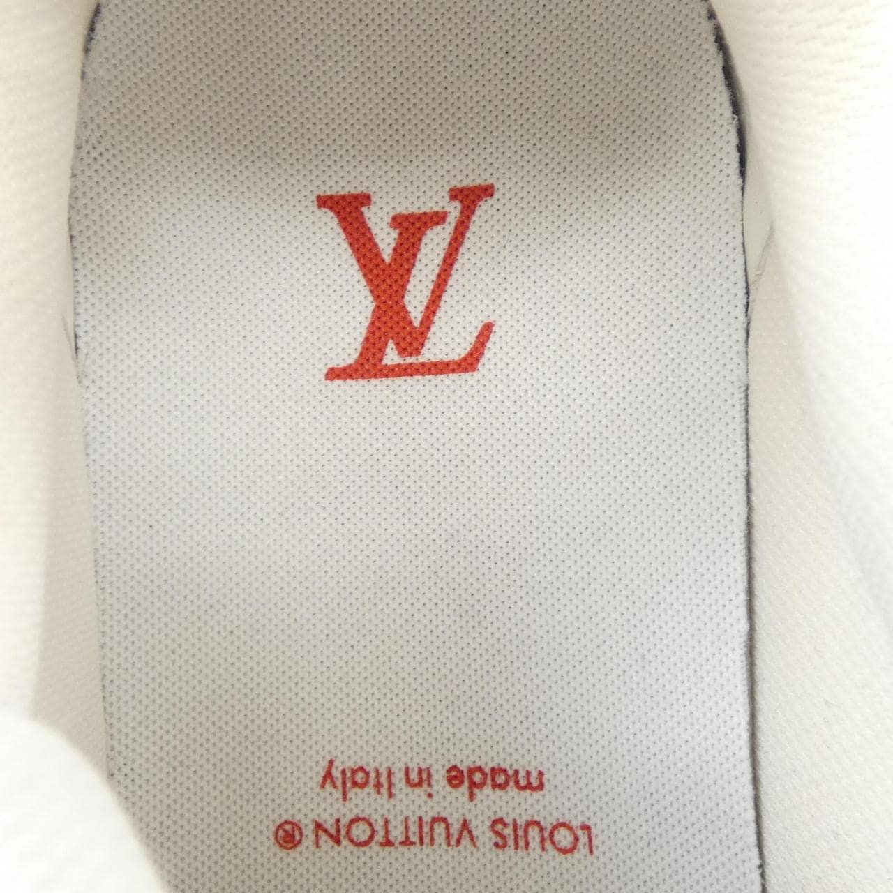 ルイヴィトン LOUIS VUITTON LV MADE LVトレイナーライン NIGO スニーカー