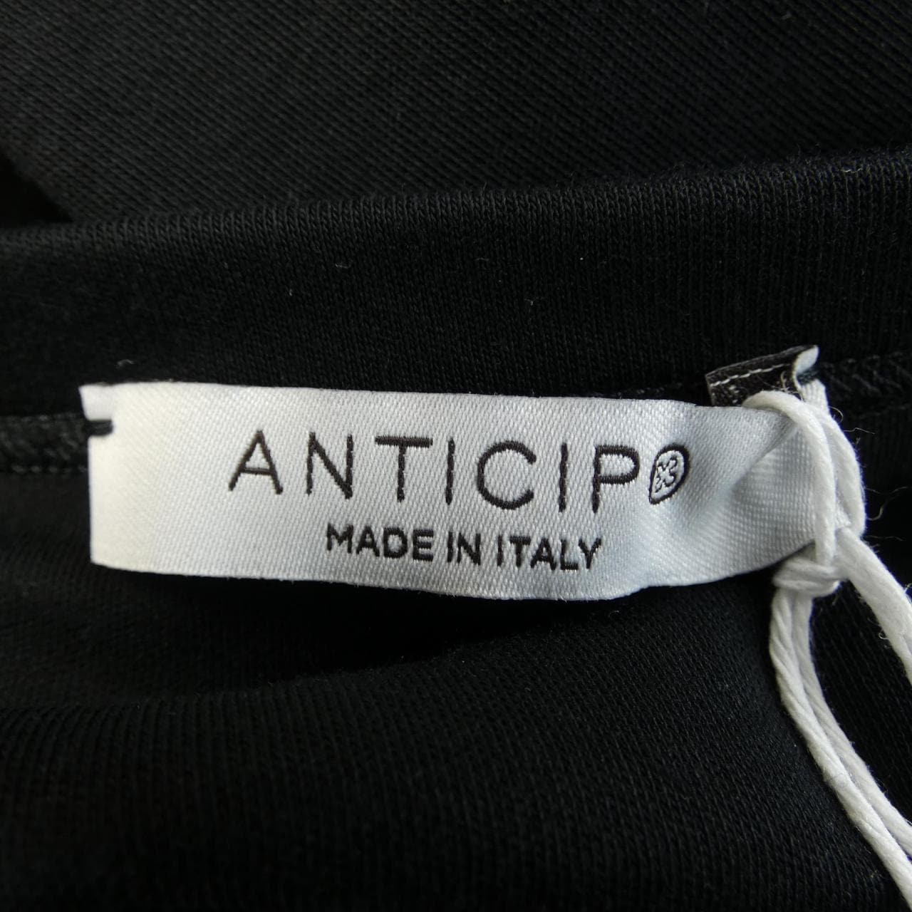 アンティーチポ ANTICIPO Tシャツ