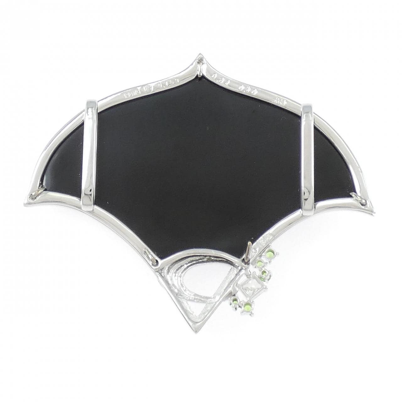 ヤマサキユミコ 蒔絵 帯留め