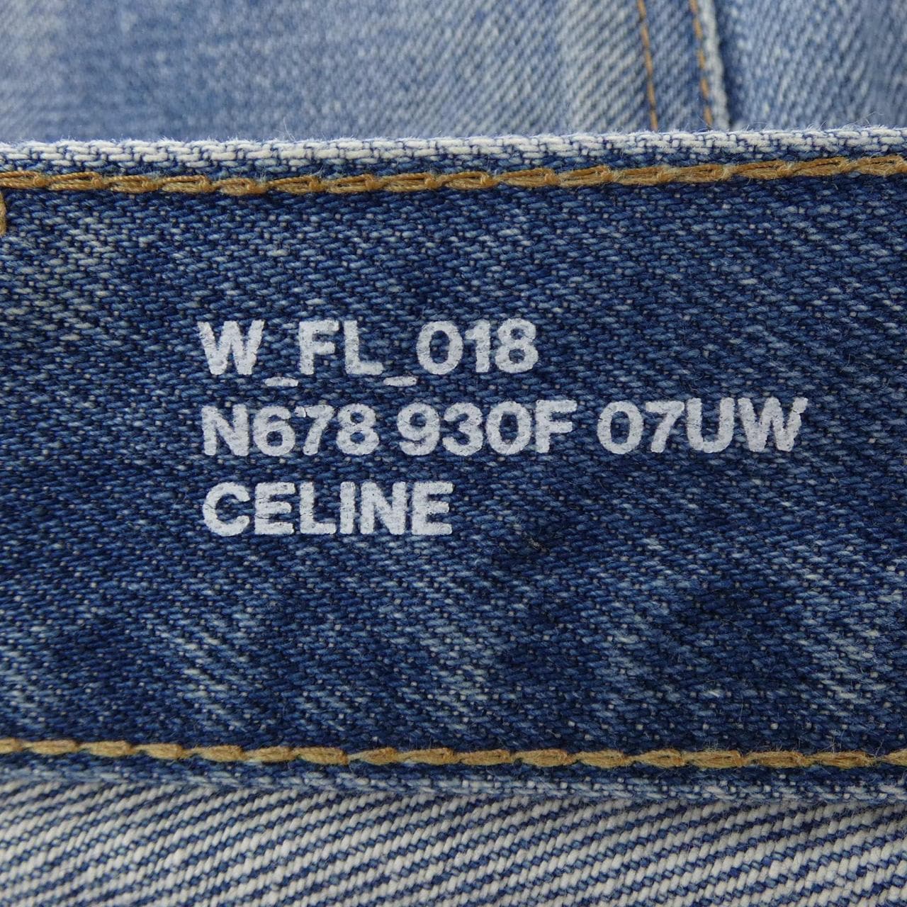 セリーヌ CELINE ディランジーンズ 2N678930F ジーンズ