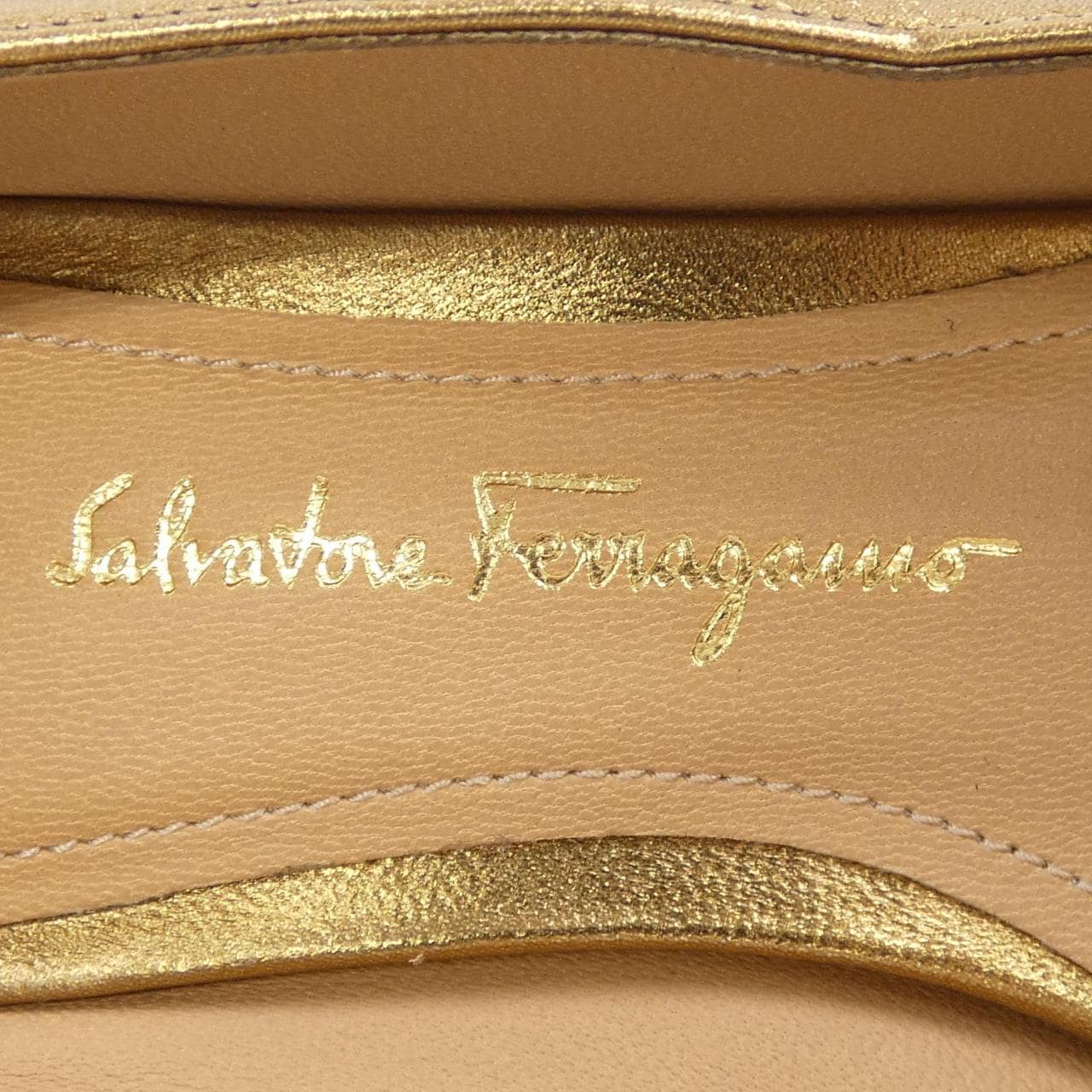 SALVATORE FERRAGAMO薩爾瓦多菲拉格慕泵