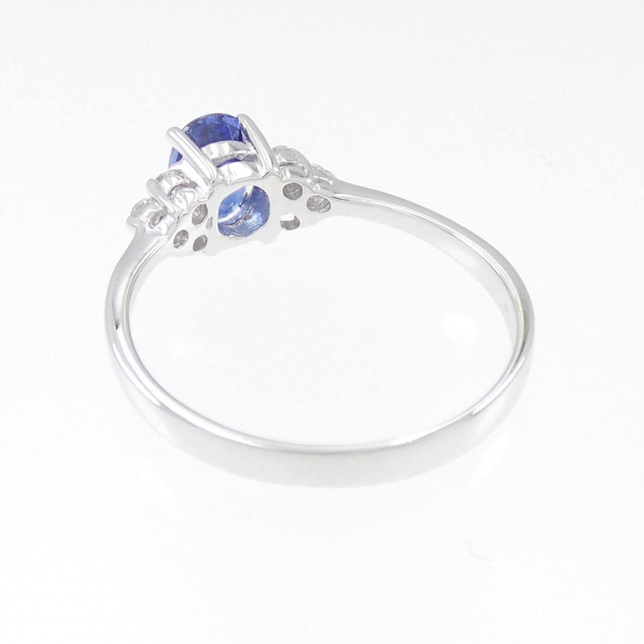 750WG Sapphire Ring 0.76CT