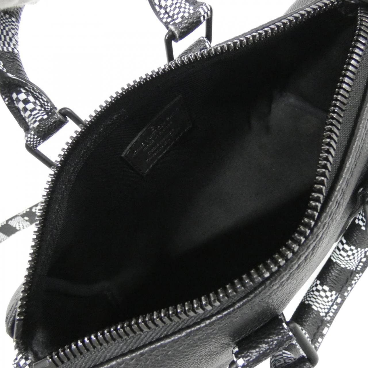 ルイヴィトン ダミエ ディストーテッド シティ キーポル XS M80202 ショルダーバッグ