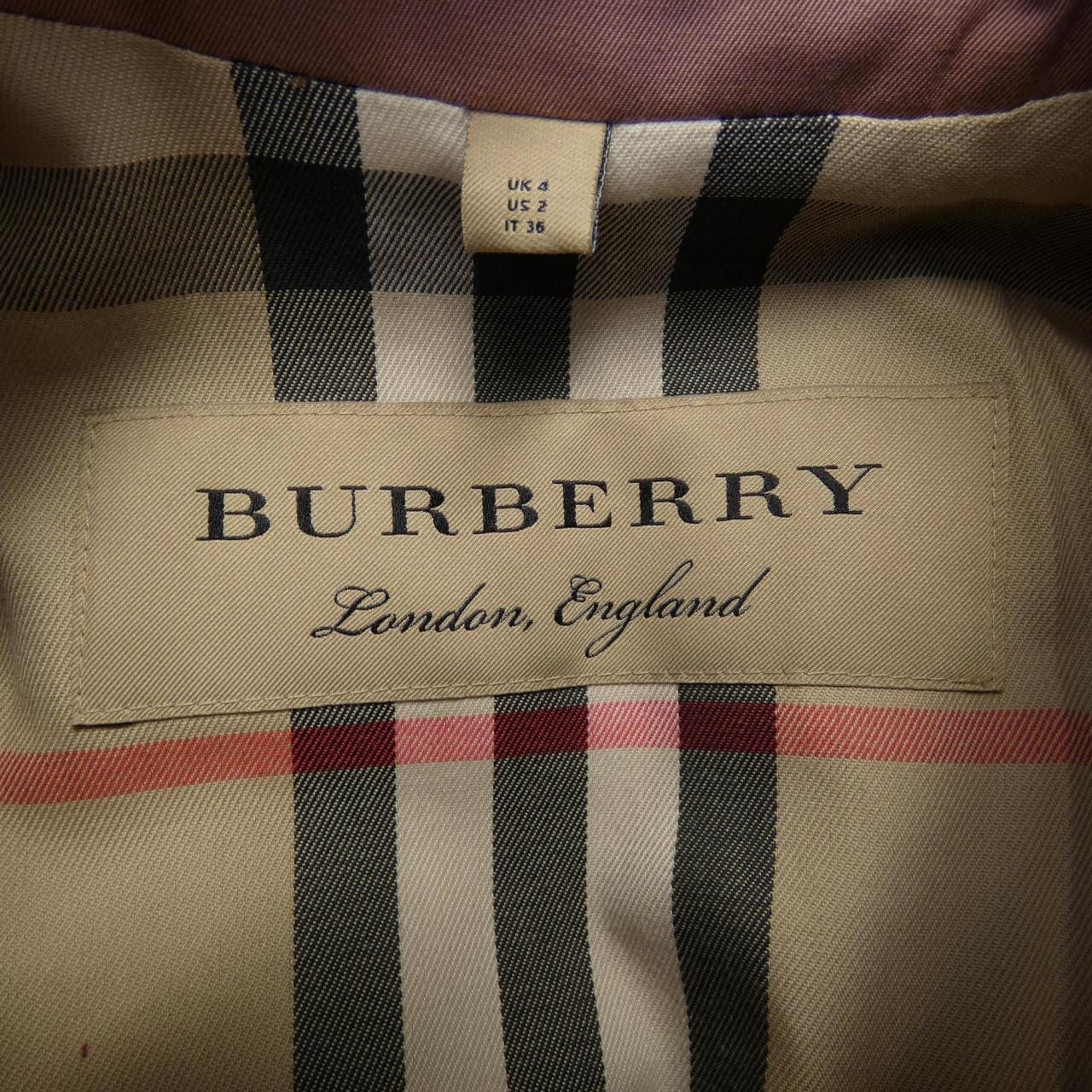 BURBERRY巴寶莉風衣