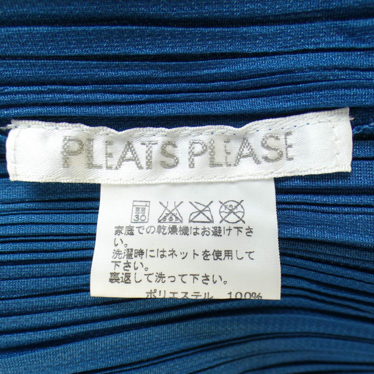 百褶PLEATS PLEASE上衣