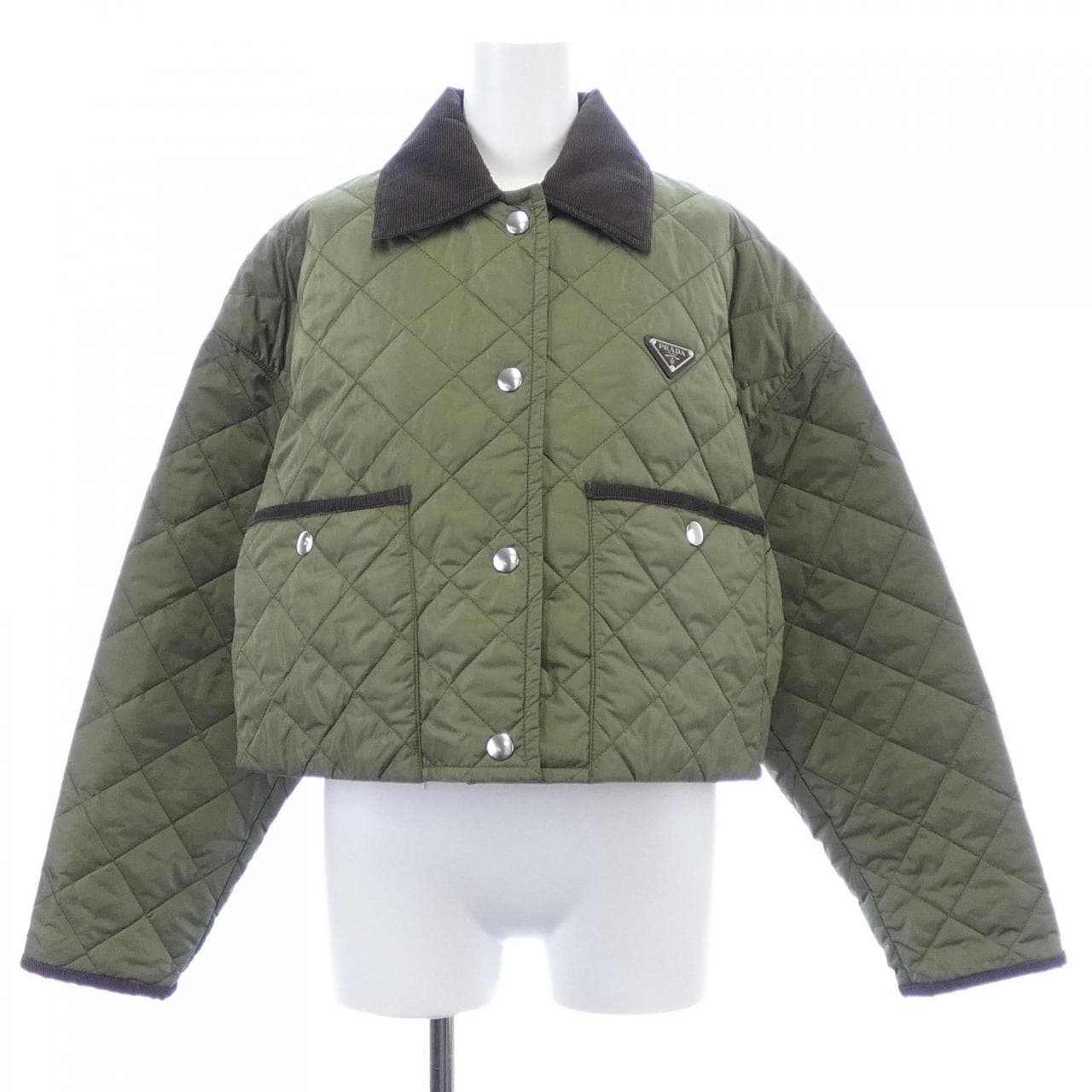 プラダ PRADA トライアングルロゴ クロップド キルティングジャケット 29X166 SOOO 1WQ9 ジャケット
