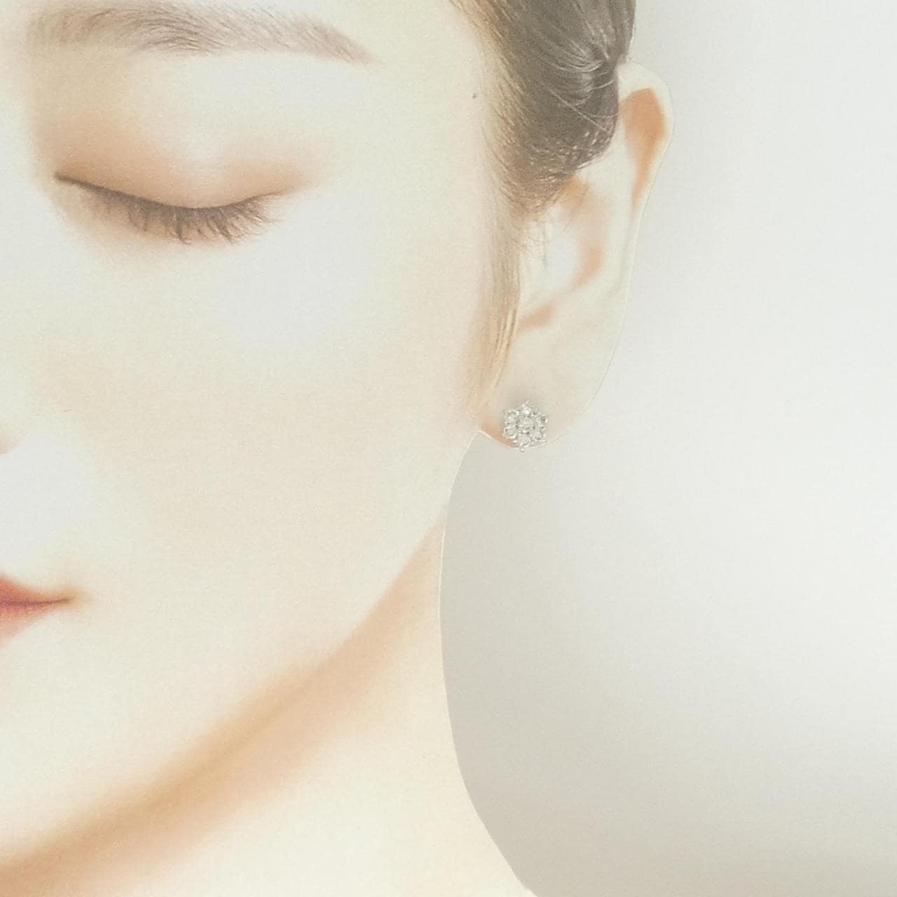 PT900 ダイヤモンド ピアス 1.0CT