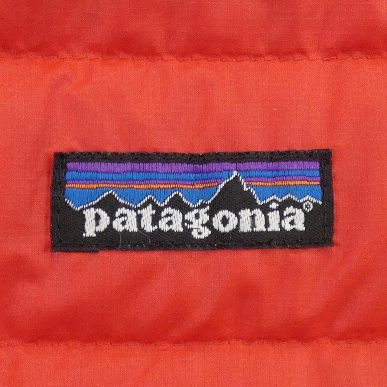 パタゴニア PATAGONIA 84700 ダウンジャケット