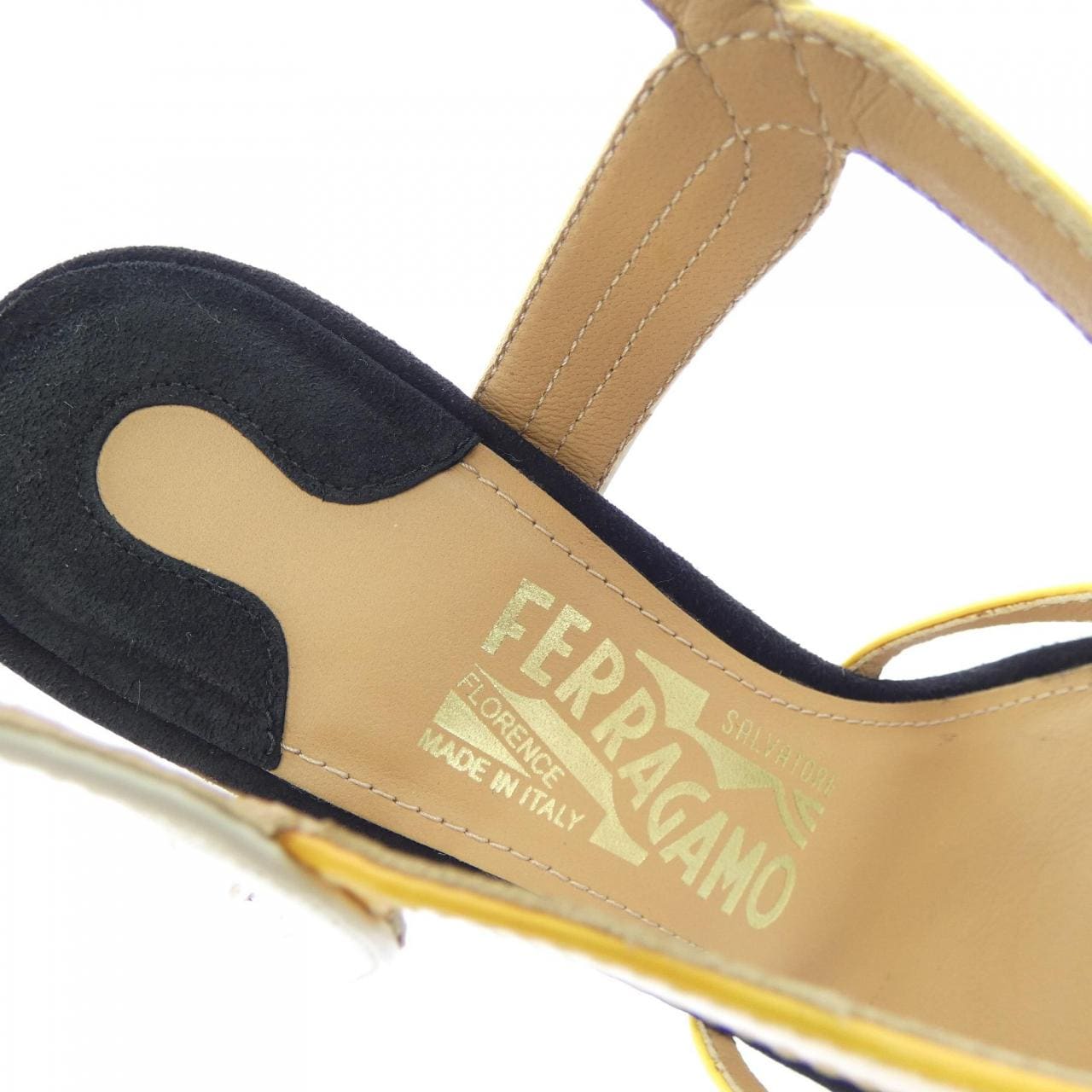 サルヴァトーレフェラガモ SALVATORE FERRAGAMO サンダル