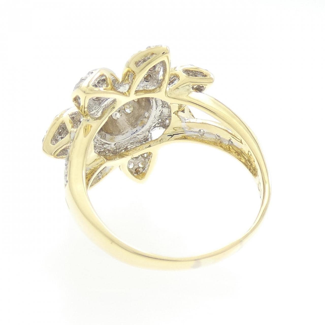 K18YG/K18WG フラワー ダイヤモンド リング 0.78CT