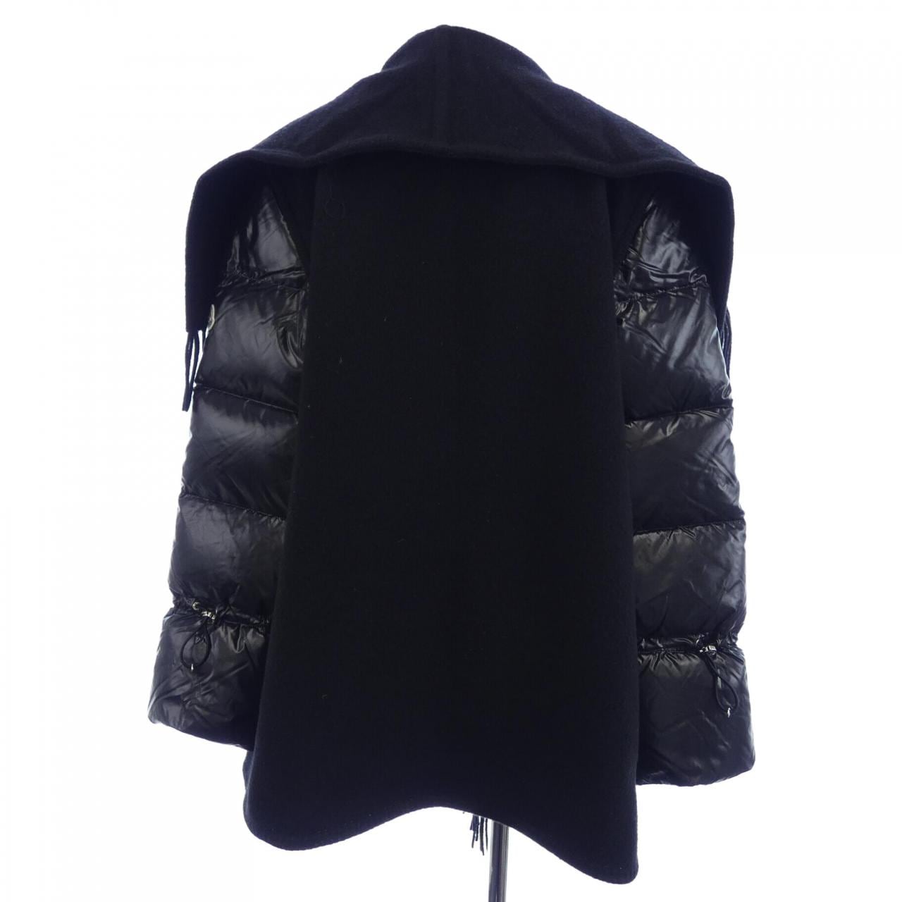 モンクレール MONCLER 20930081885 ダウンジャケット