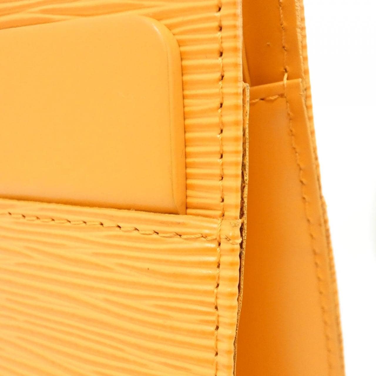 ルイヴィトン エピ クロワゼット PM M5249H バッグ