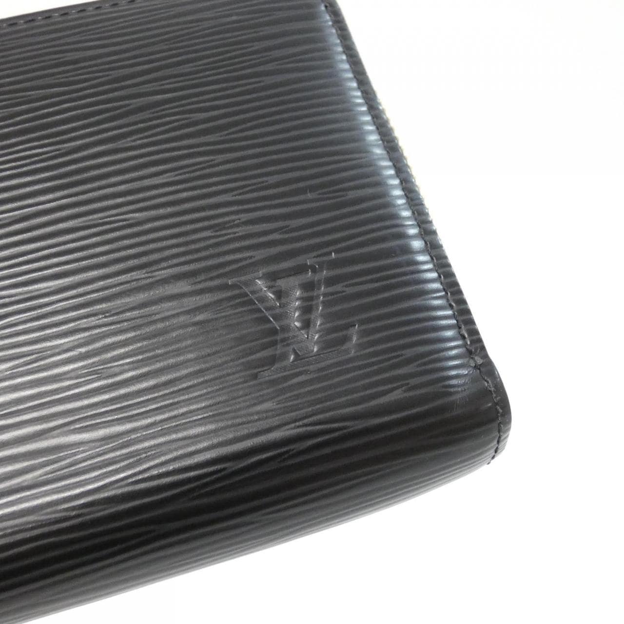 ルイヴィトン エピ ジッピー ウォレット M68755 財布