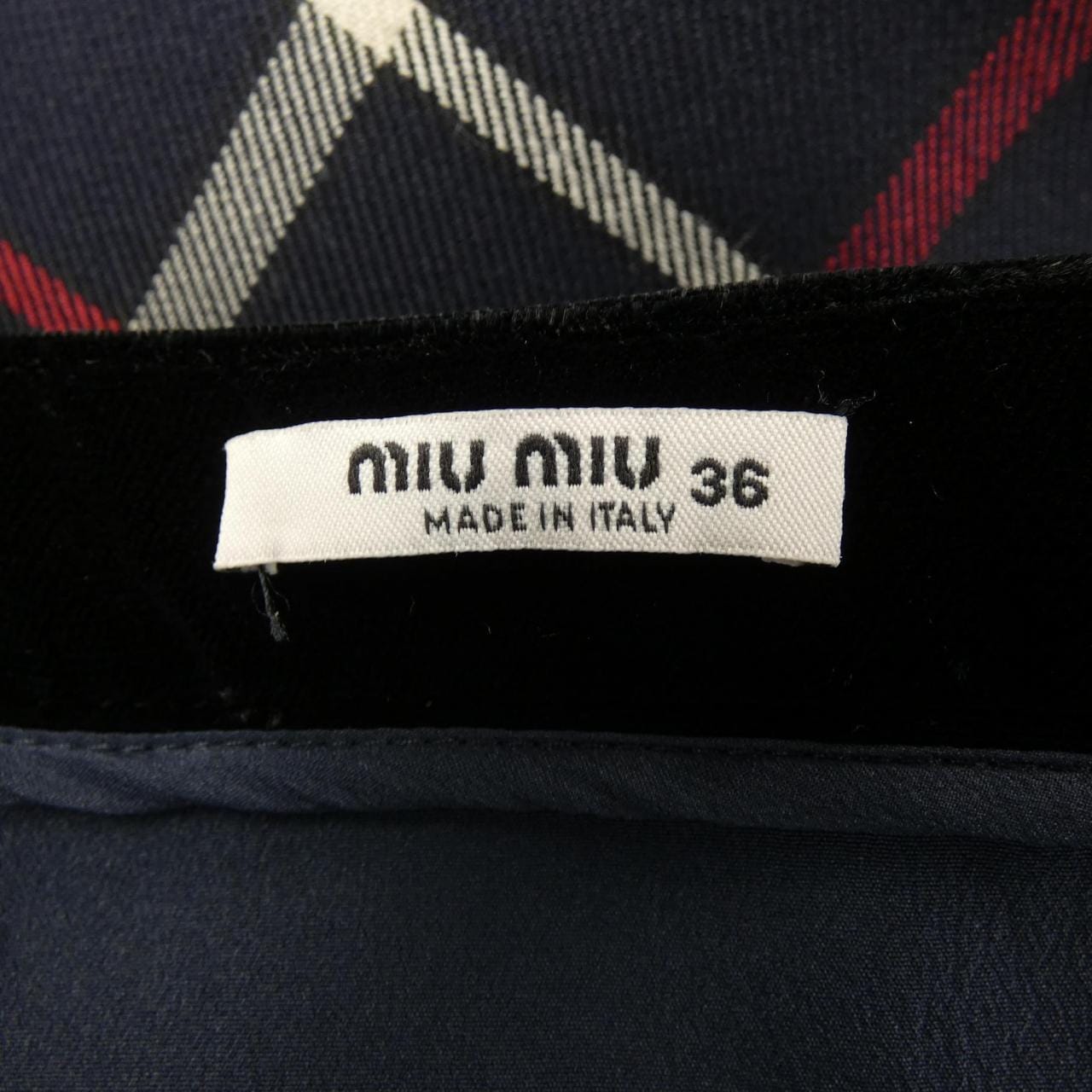 ミュウミュウ MIU MIU MG1261　1TYZ スカート