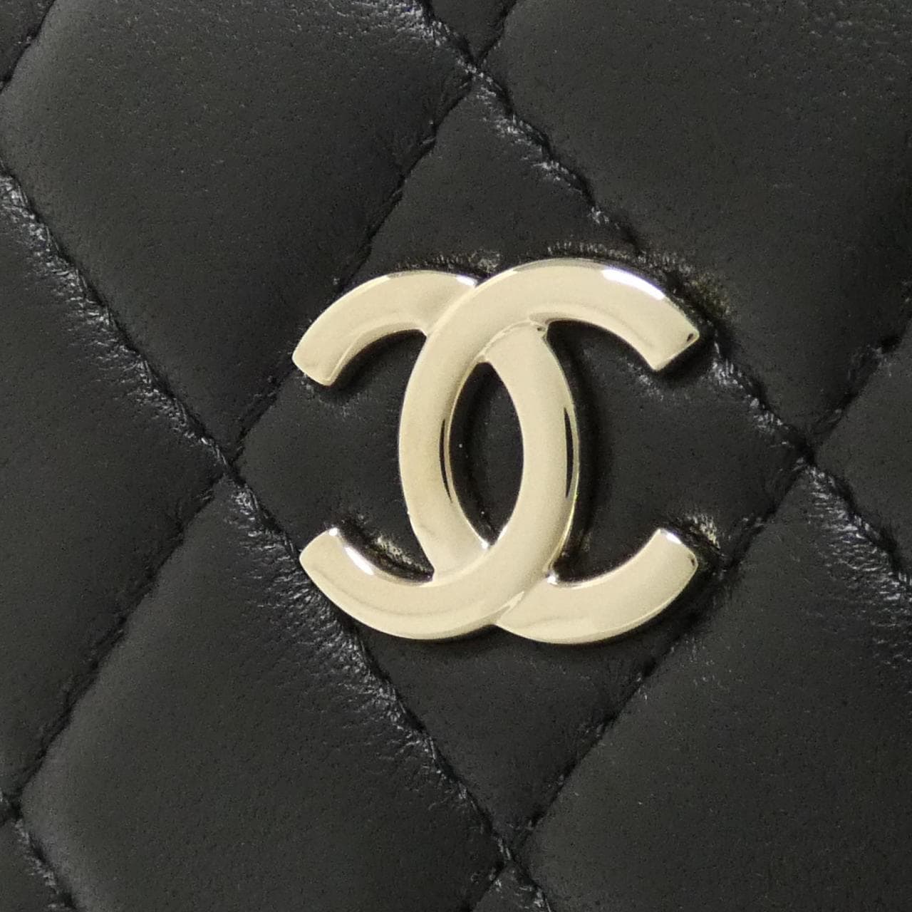CHANEL AS5168 包