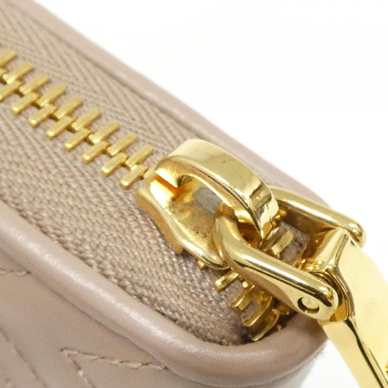 ミュウミュウ 5MM268 コインケース