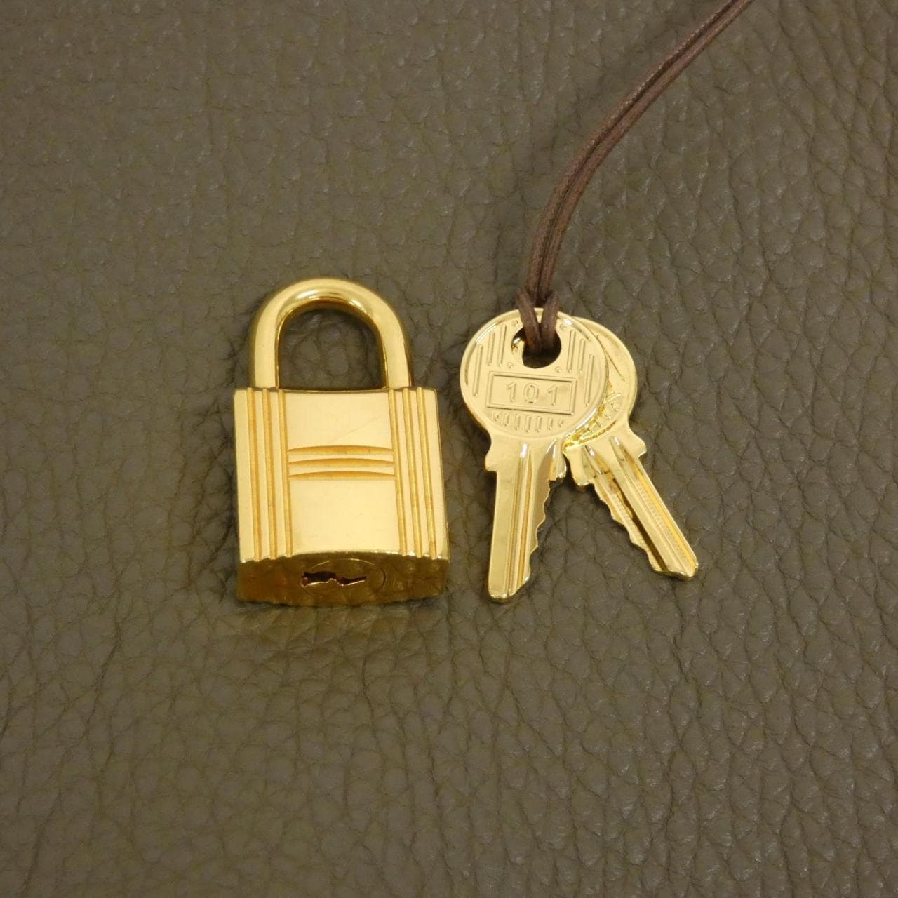 エルメス ピコタン ロック MM 060991CC バッグ