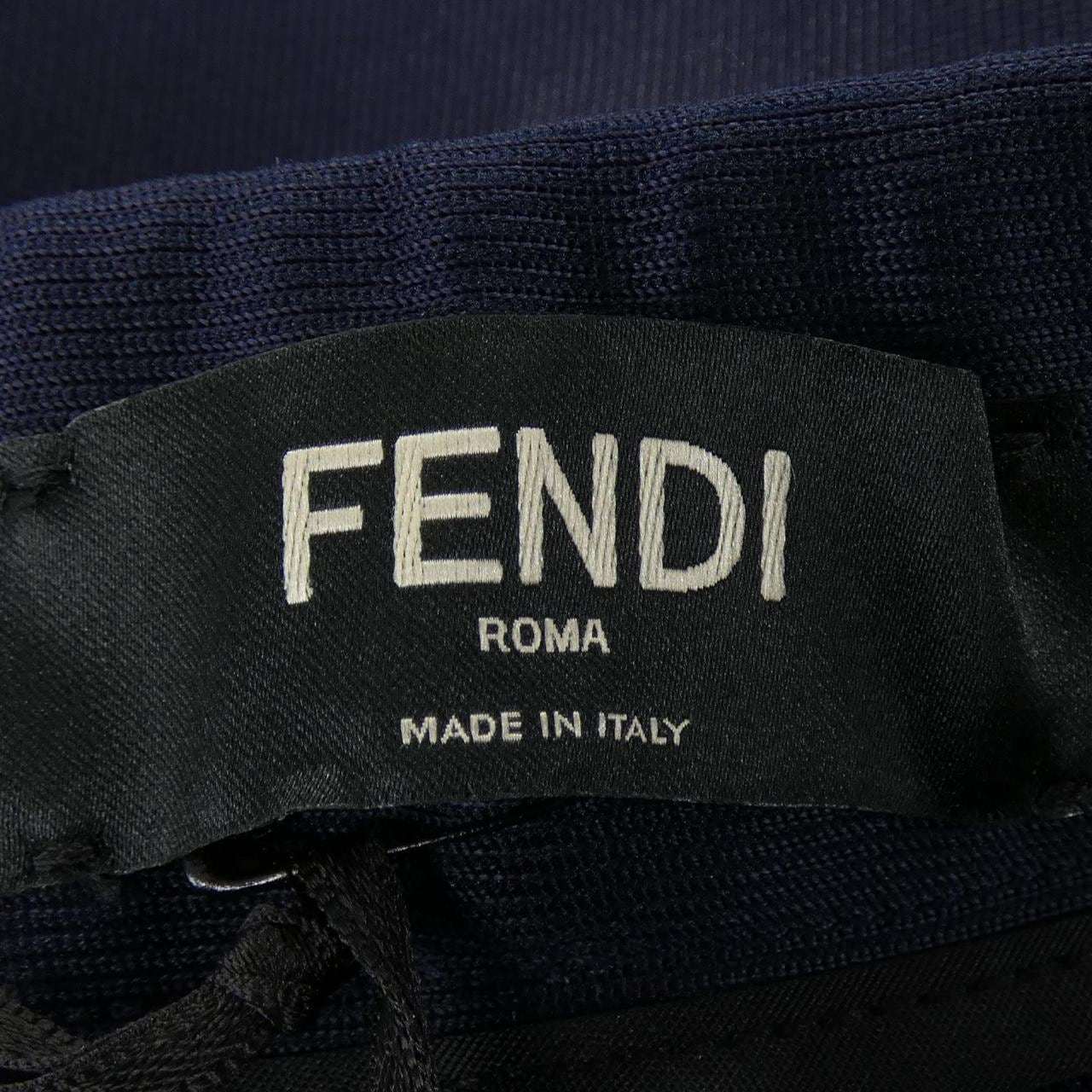 フェンディ FENDI FB0479 A8N9 パンツ