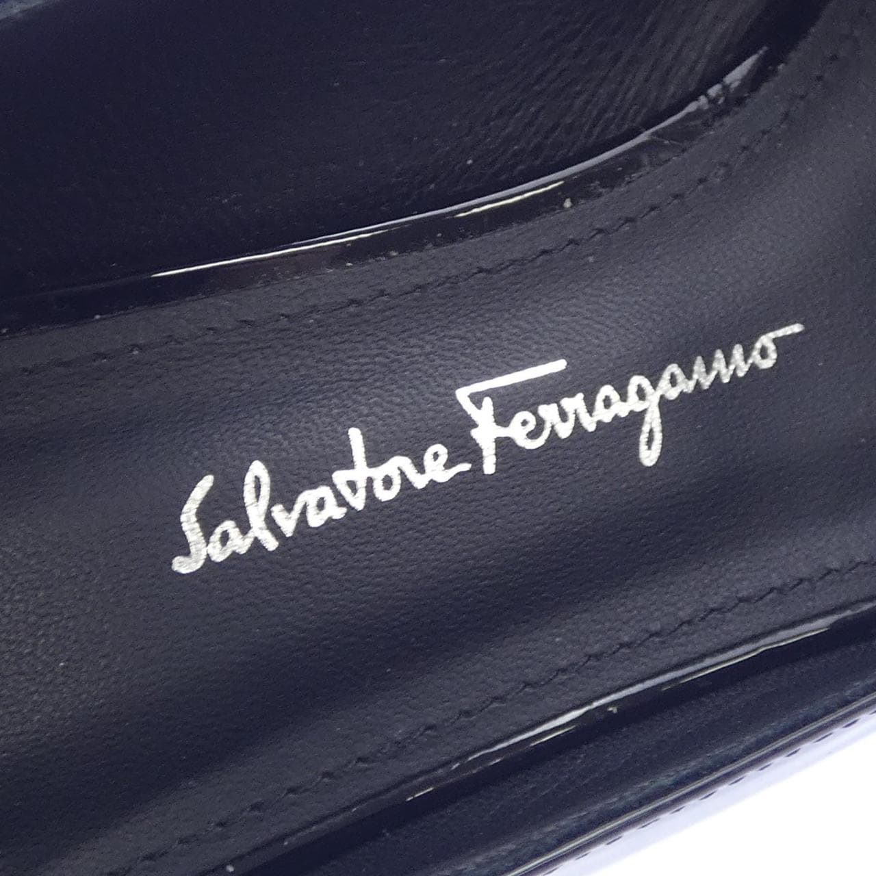 サルヴァトーレフェラガモ SALVATORE FERRAGAMO パンプス