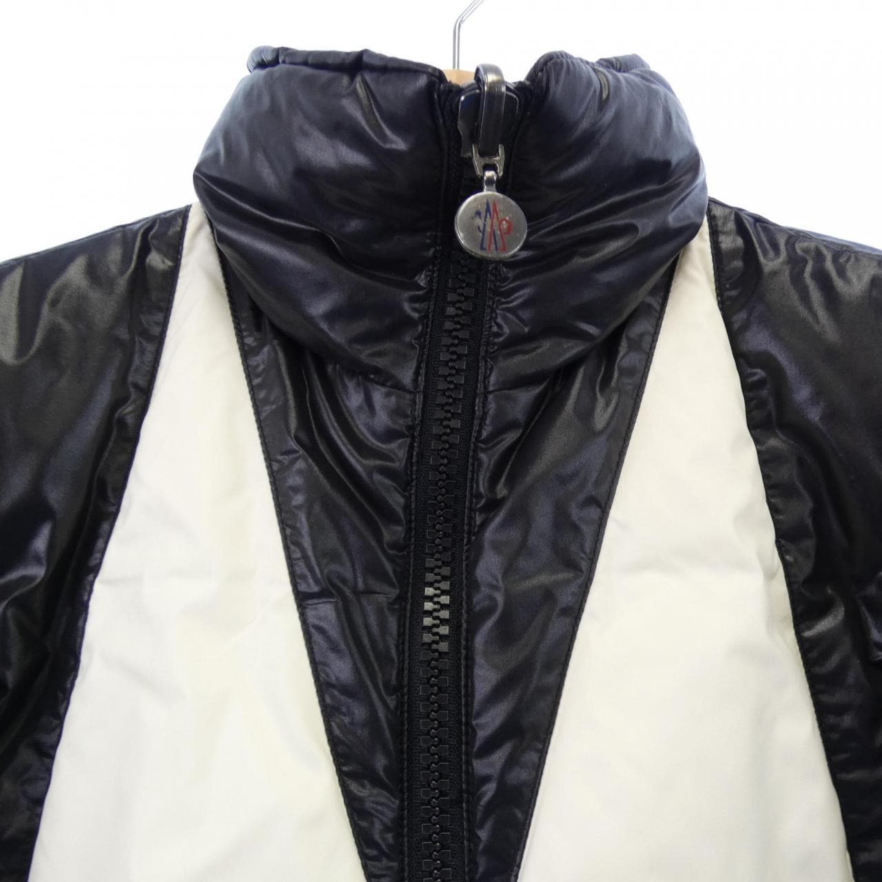 モンクレール MONCLER 47400/50/68959 ダウンジャケット