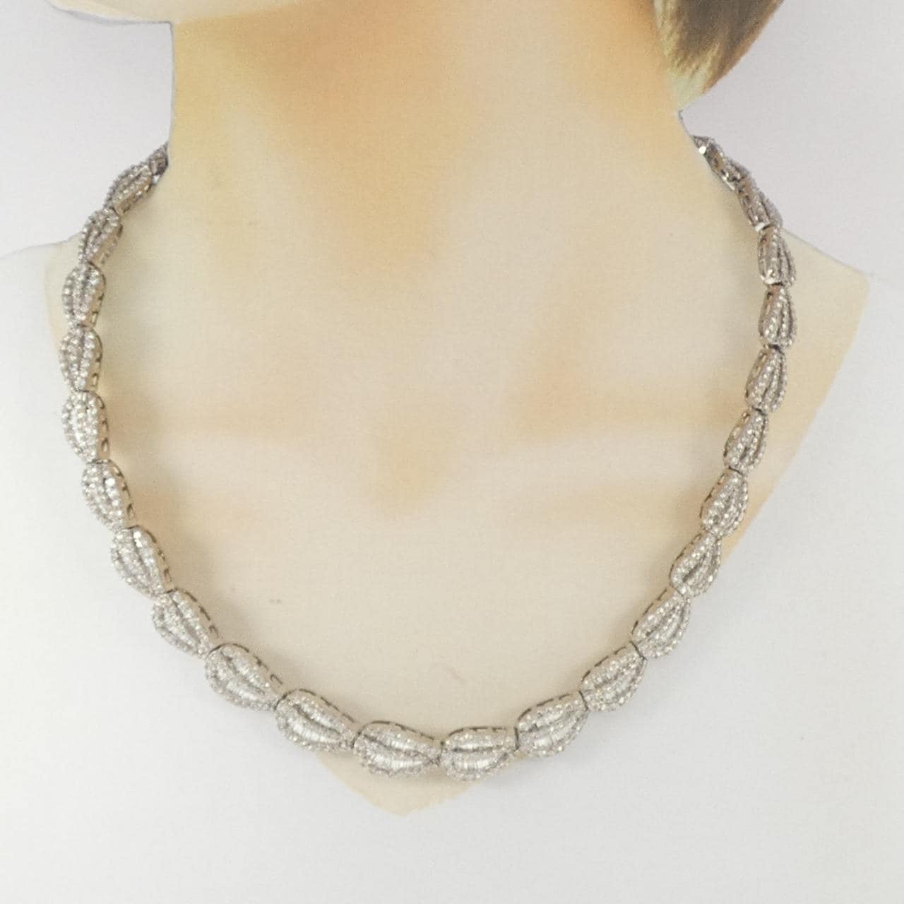 K18WG ダイヤモンド ネックレス 15.87CT