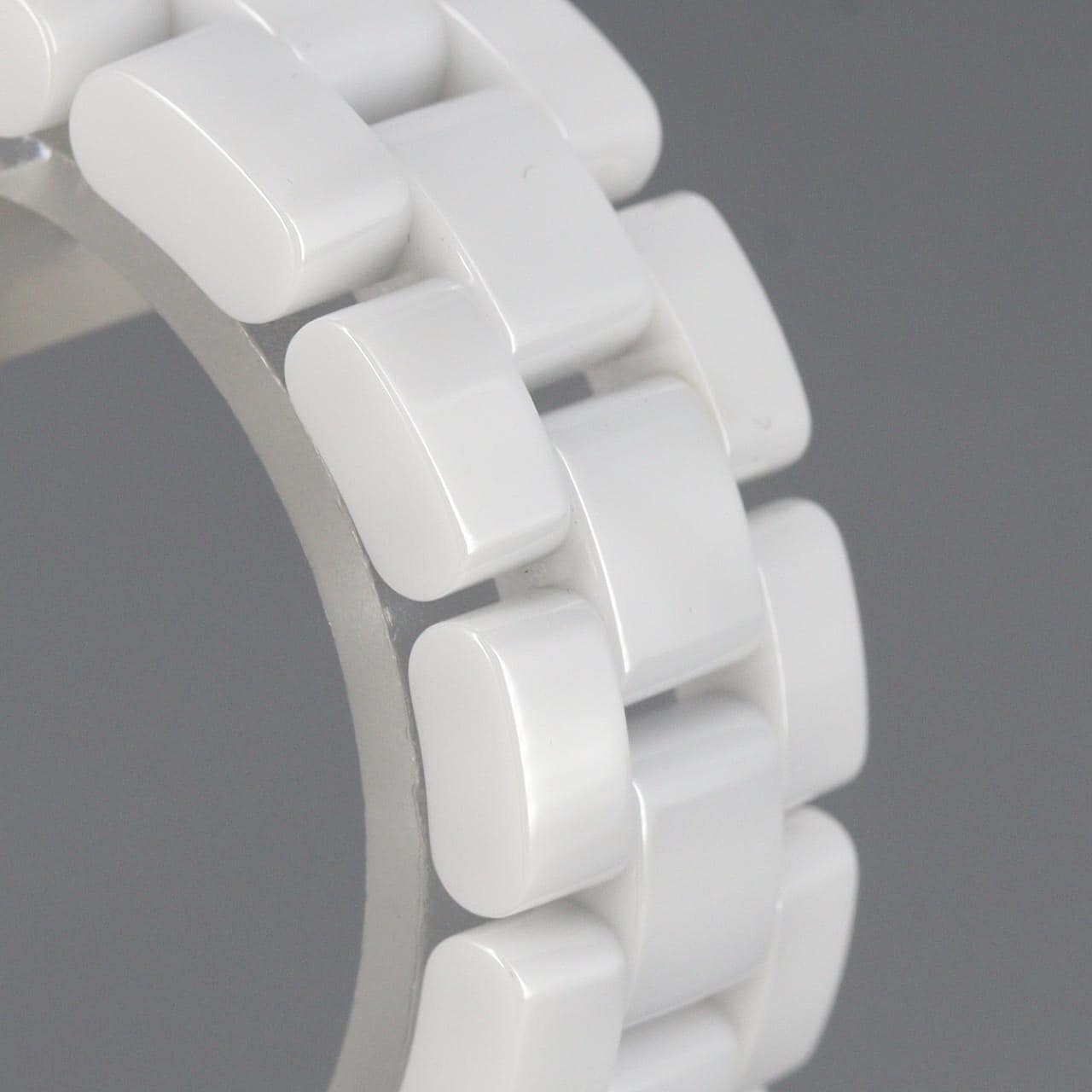 シャネル J12 33mmセラミック/D･8P H3110 セラミック クォーツ