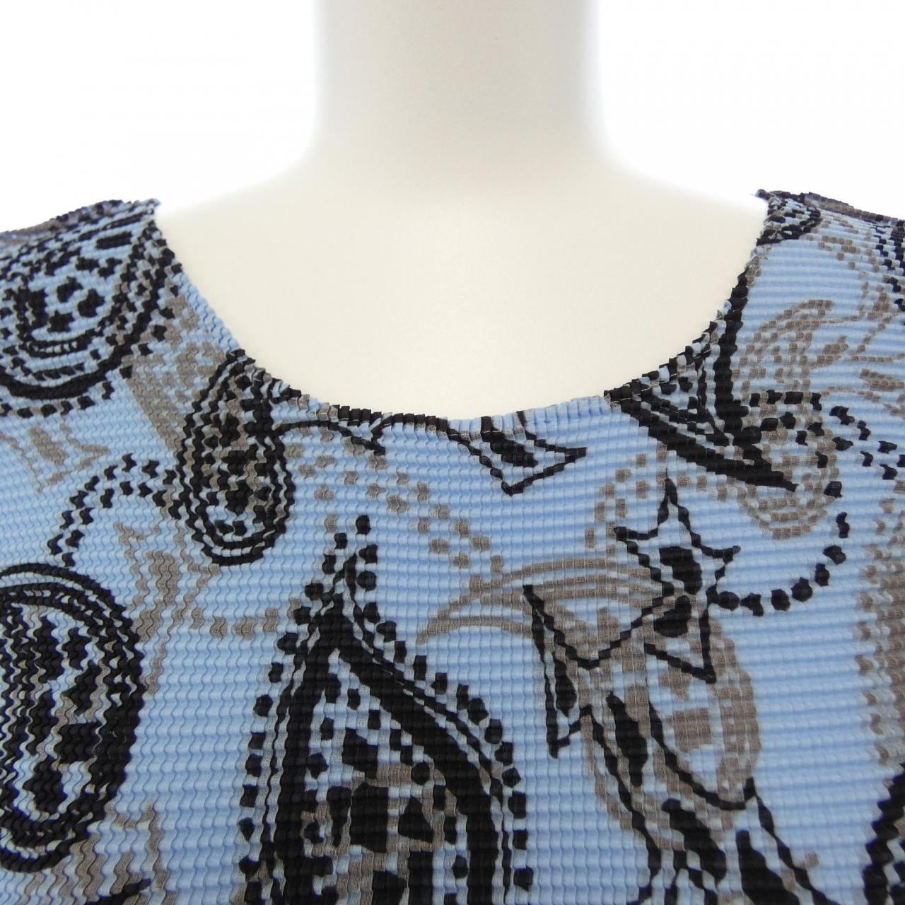 ミーイッセイミヤケ me ISSEY MIYAKE MI51FK457 トップス