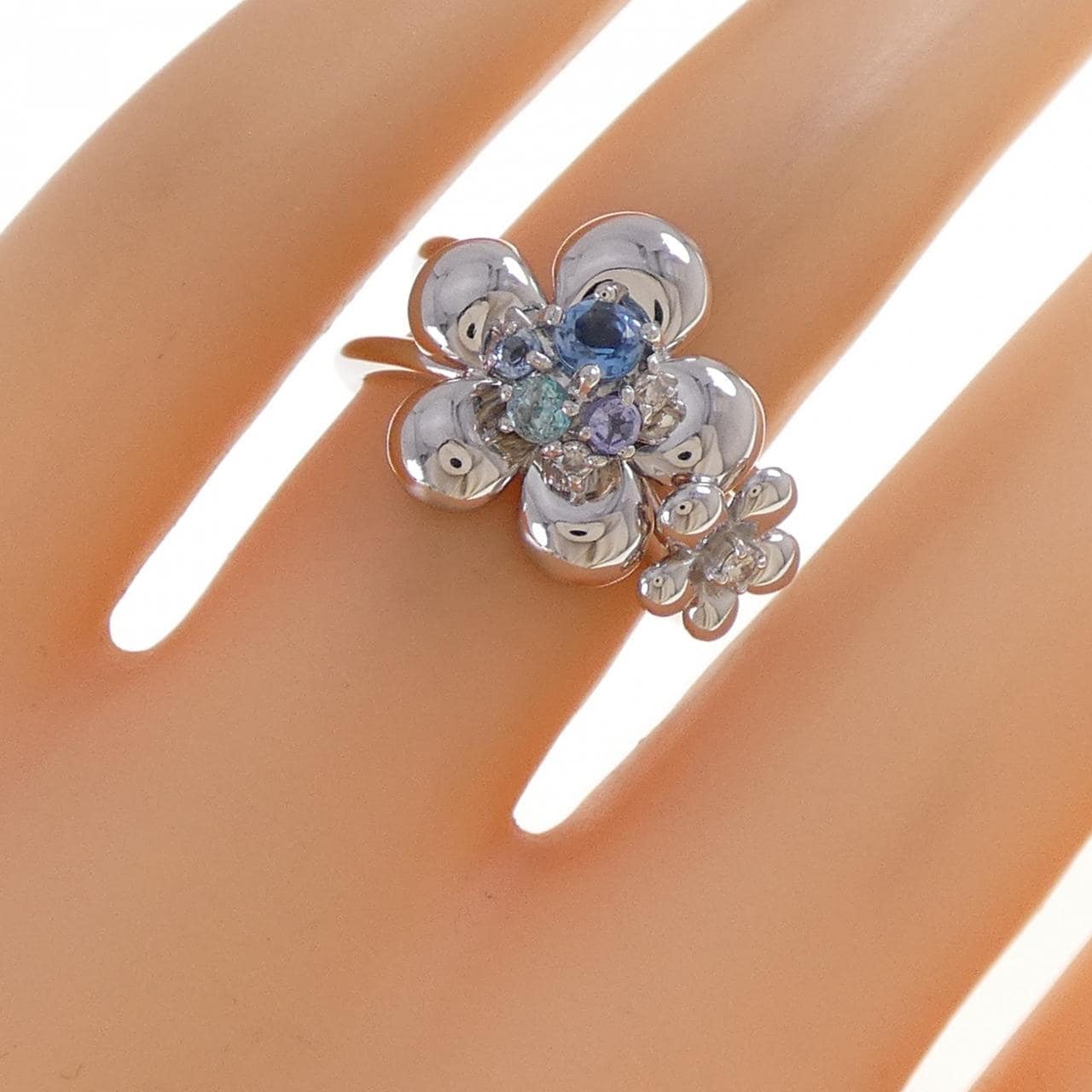 K18WG フラワー カラーストーン リング