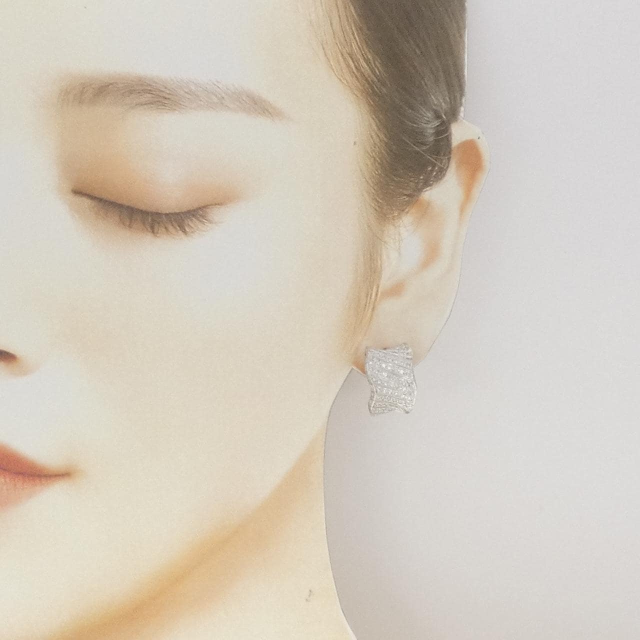 PT900 ダイヤモンド ピアス 1.02CT