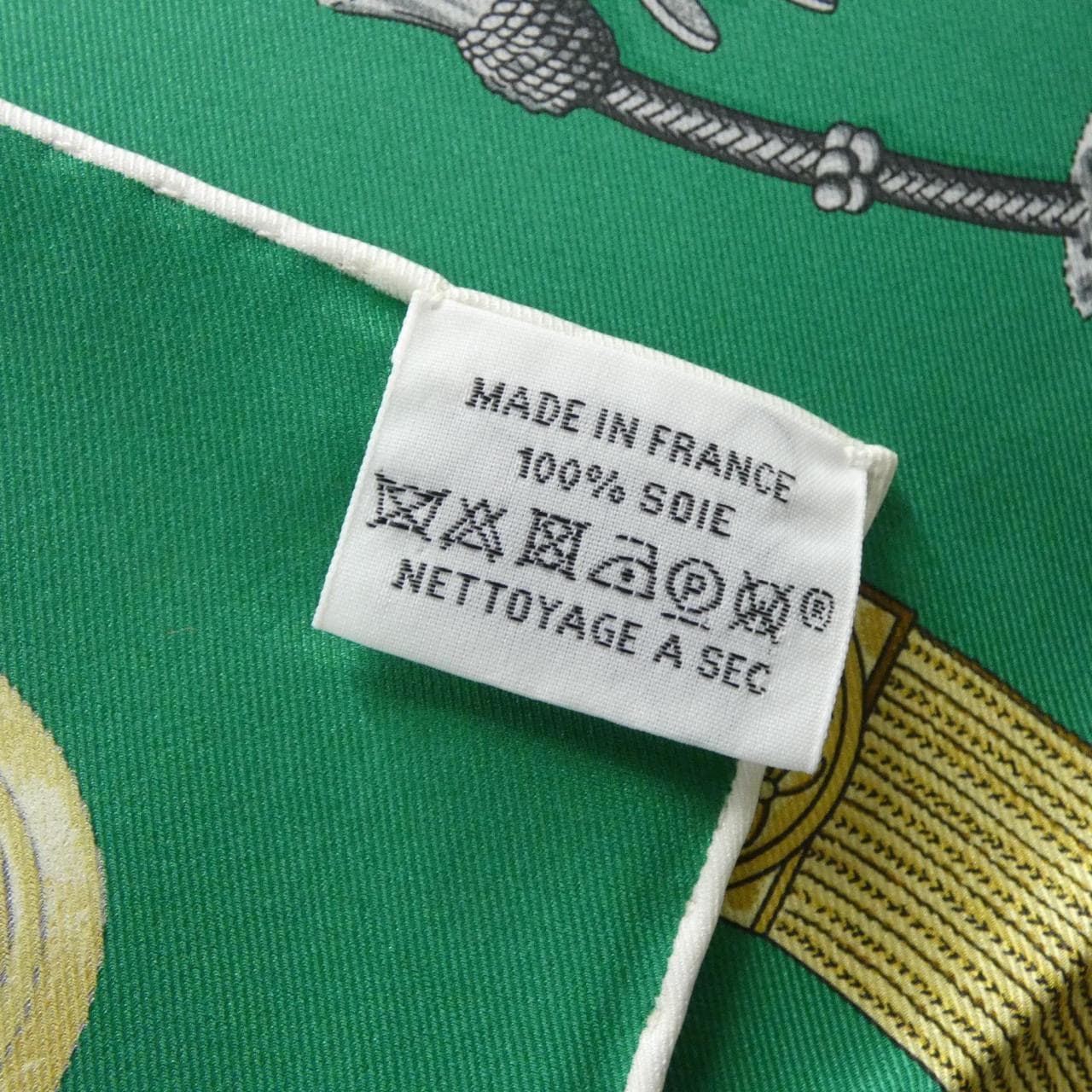 エルメス カレ スカーフ