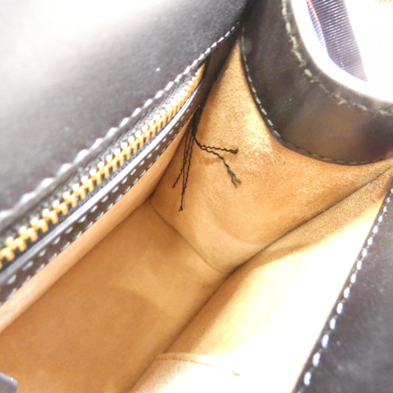 グッチ SYLVIE 421882 CVLEG ショルダーバッグ